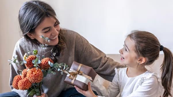 Why Flowers Are the Most Emotional Mother’s Day Gift