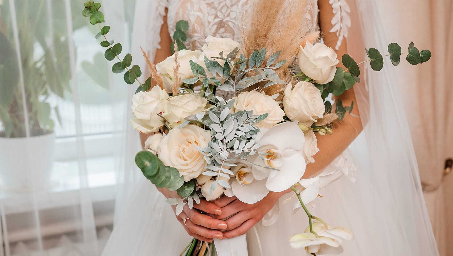 Downey Florist Flower Delivery by Hala's Flowers