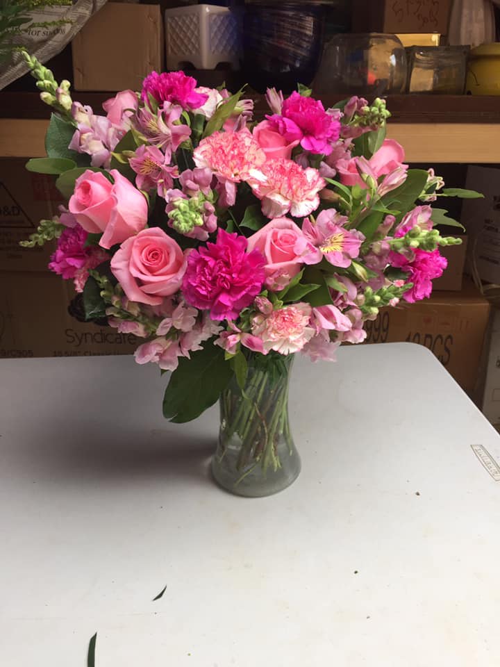FLOWER DELIVERY IN DOWNEY