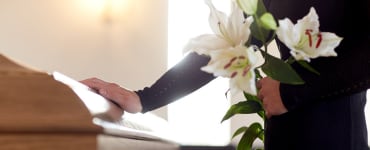 Funeral Flower Etiquette Guide