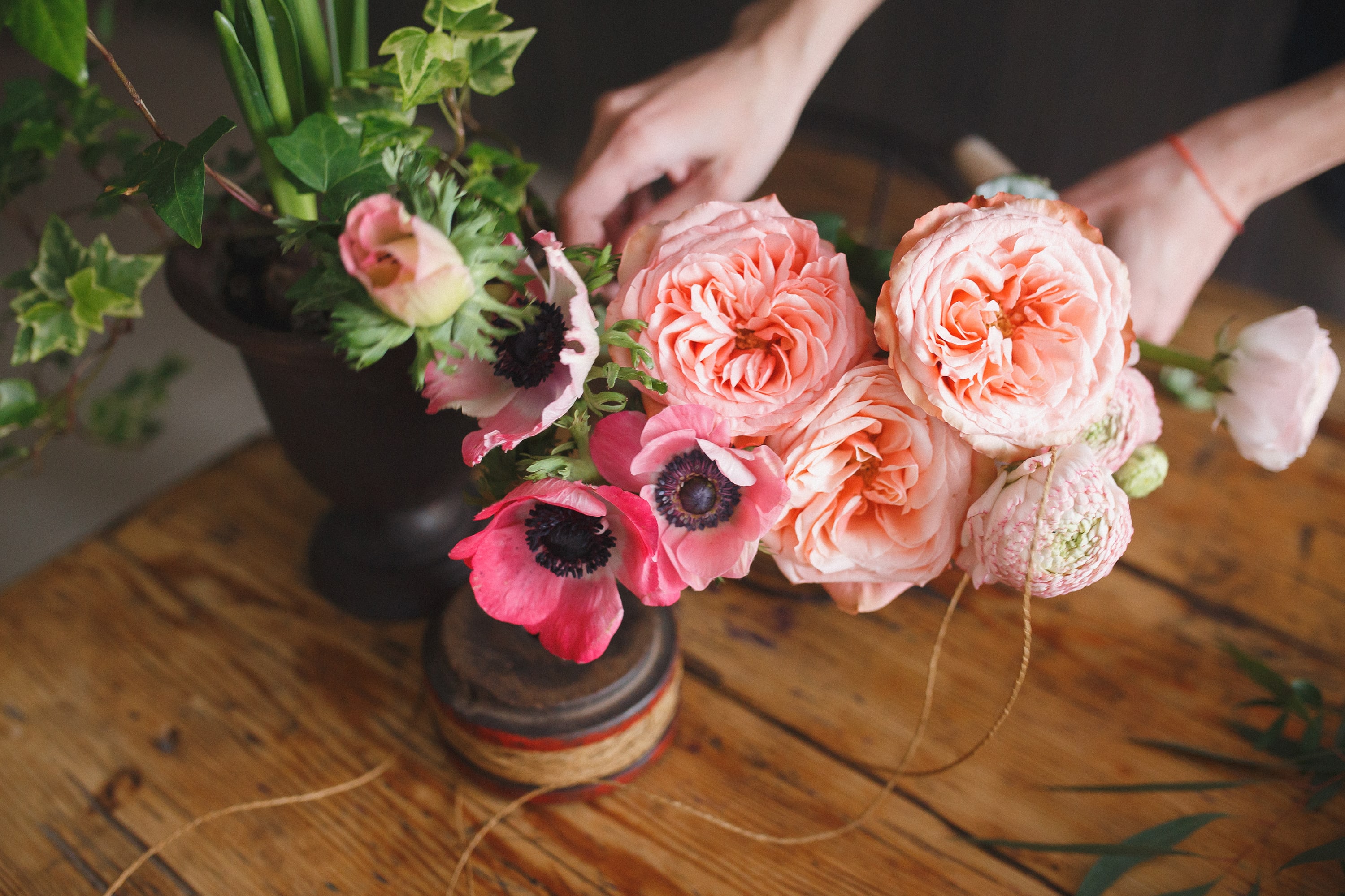 hand holding flowers