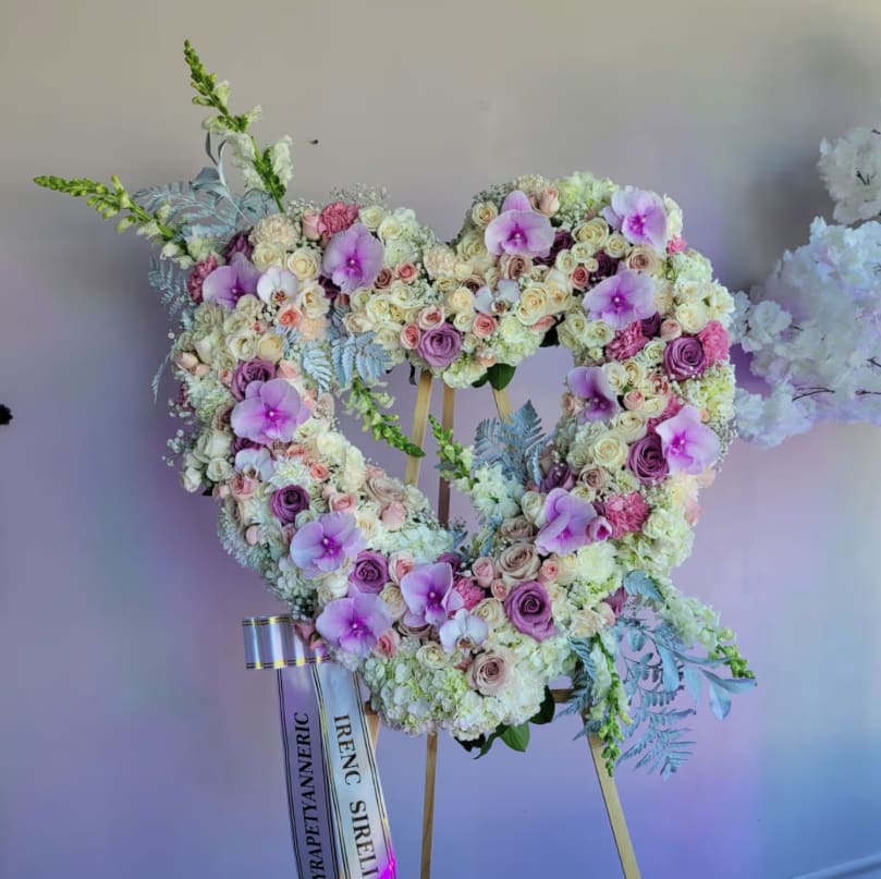 Send Sympathy Flowers in West Hollywood