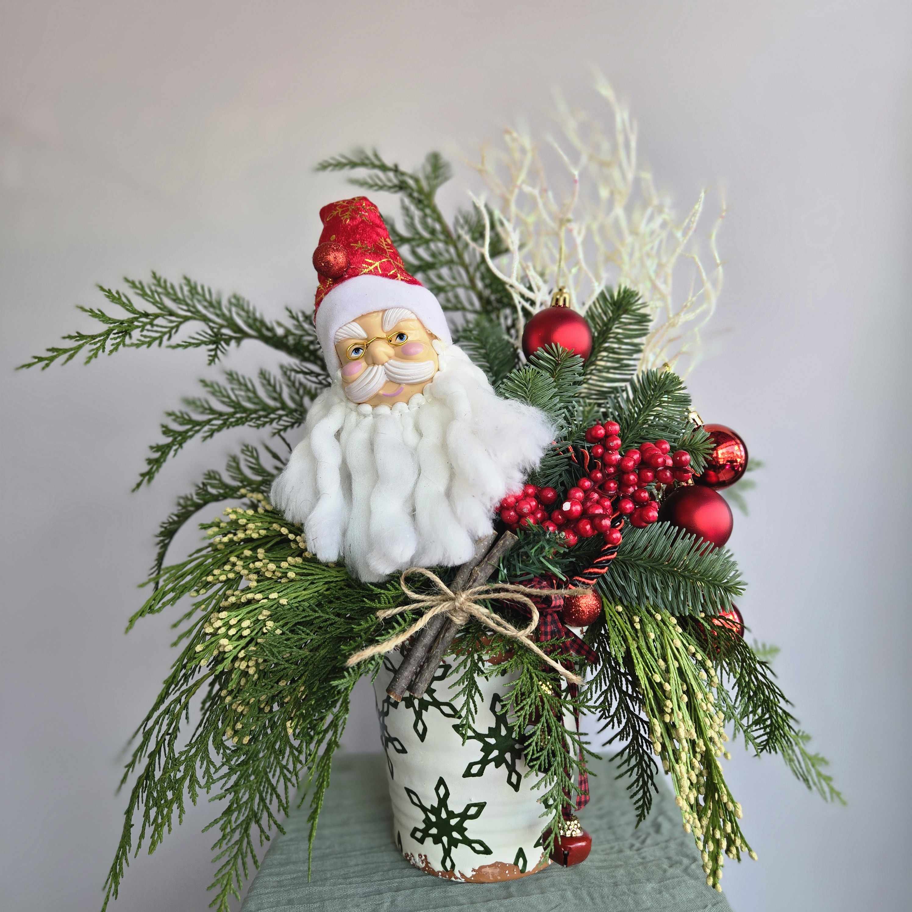 West Hollywood Christmas Floral Arrangements