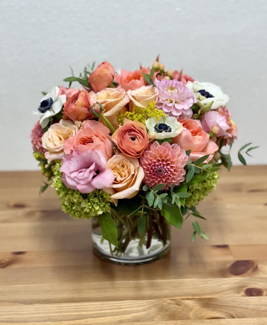 Choosing the Perfect Palette for Your Event Flowers