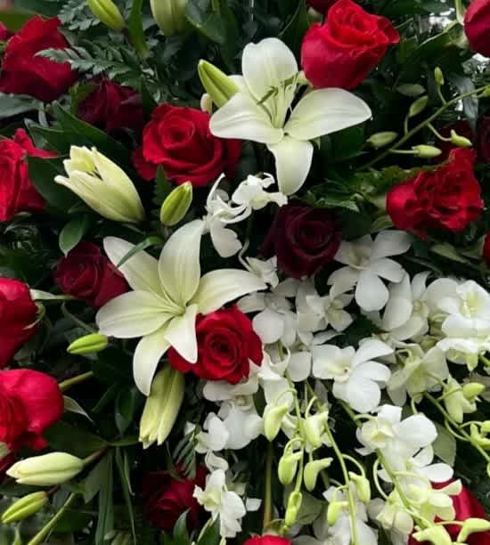 Flower Colors in Sympathy Arrangements