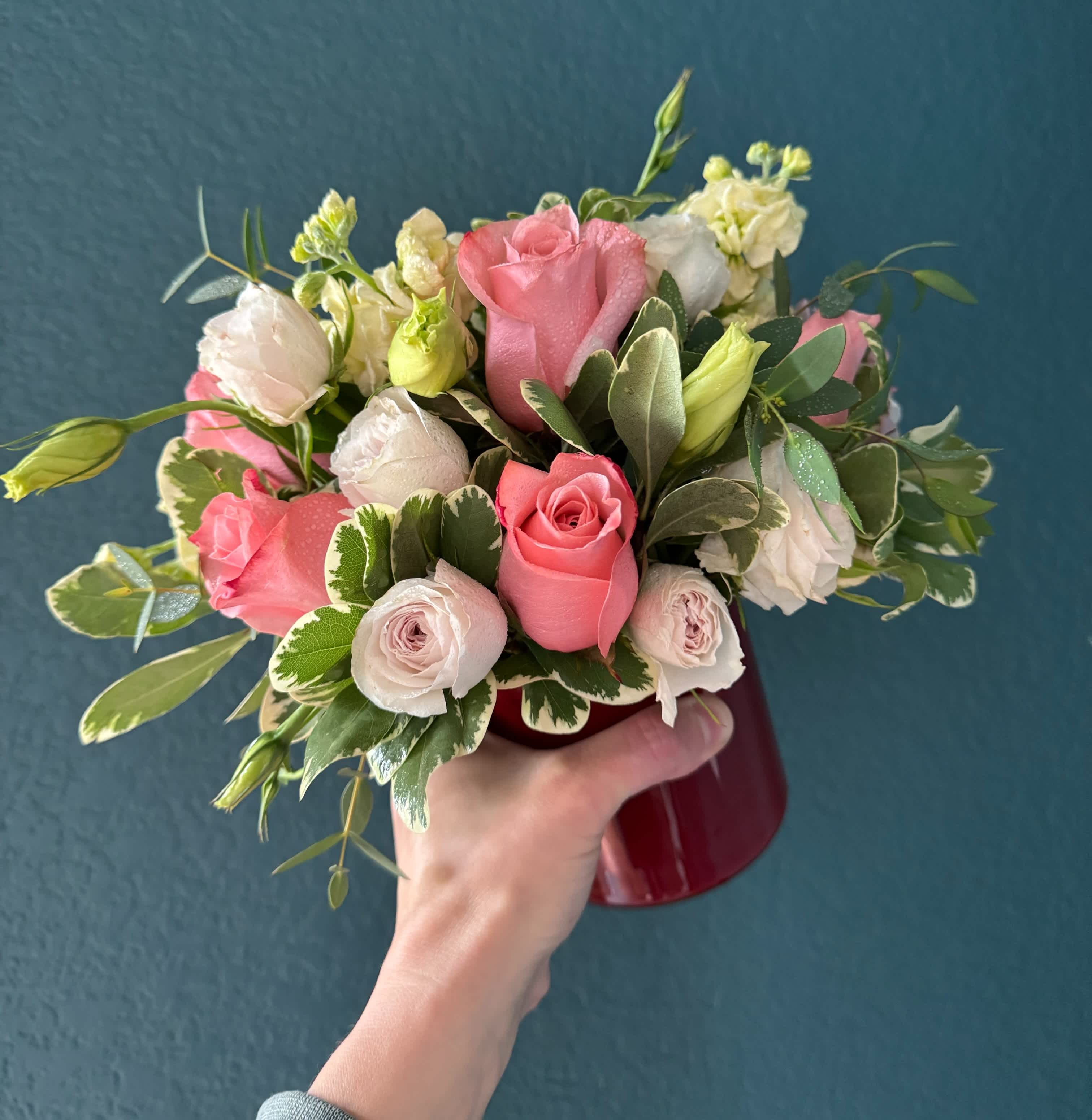 Best Flowers to Say “I Miss You” in 2025