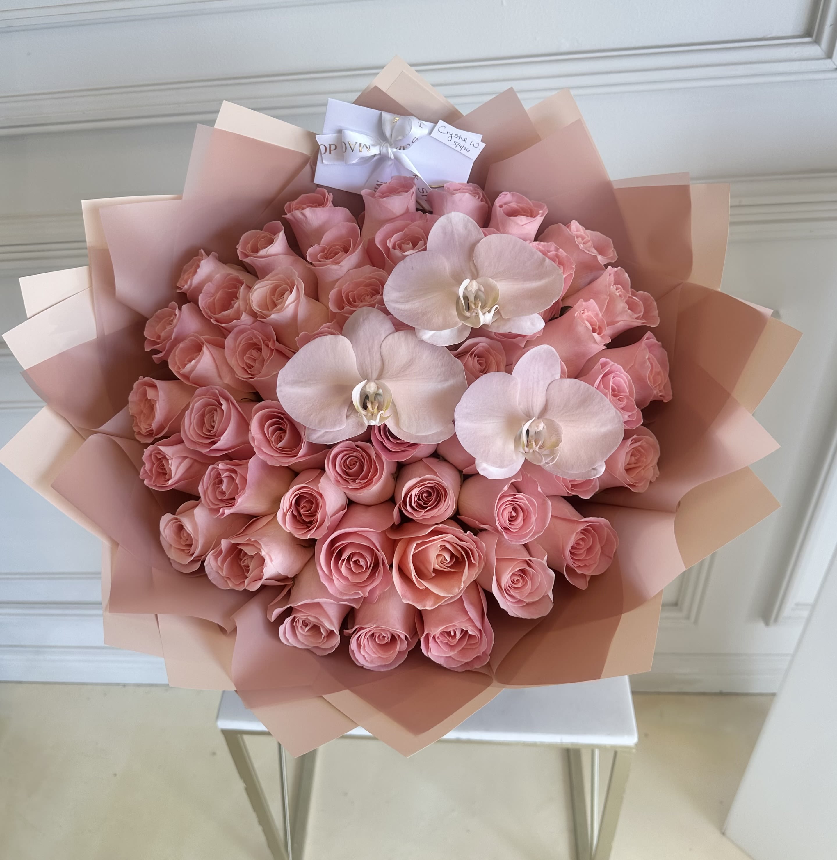 MFS 50 Rose Hermosa Bouquet (Orchids)