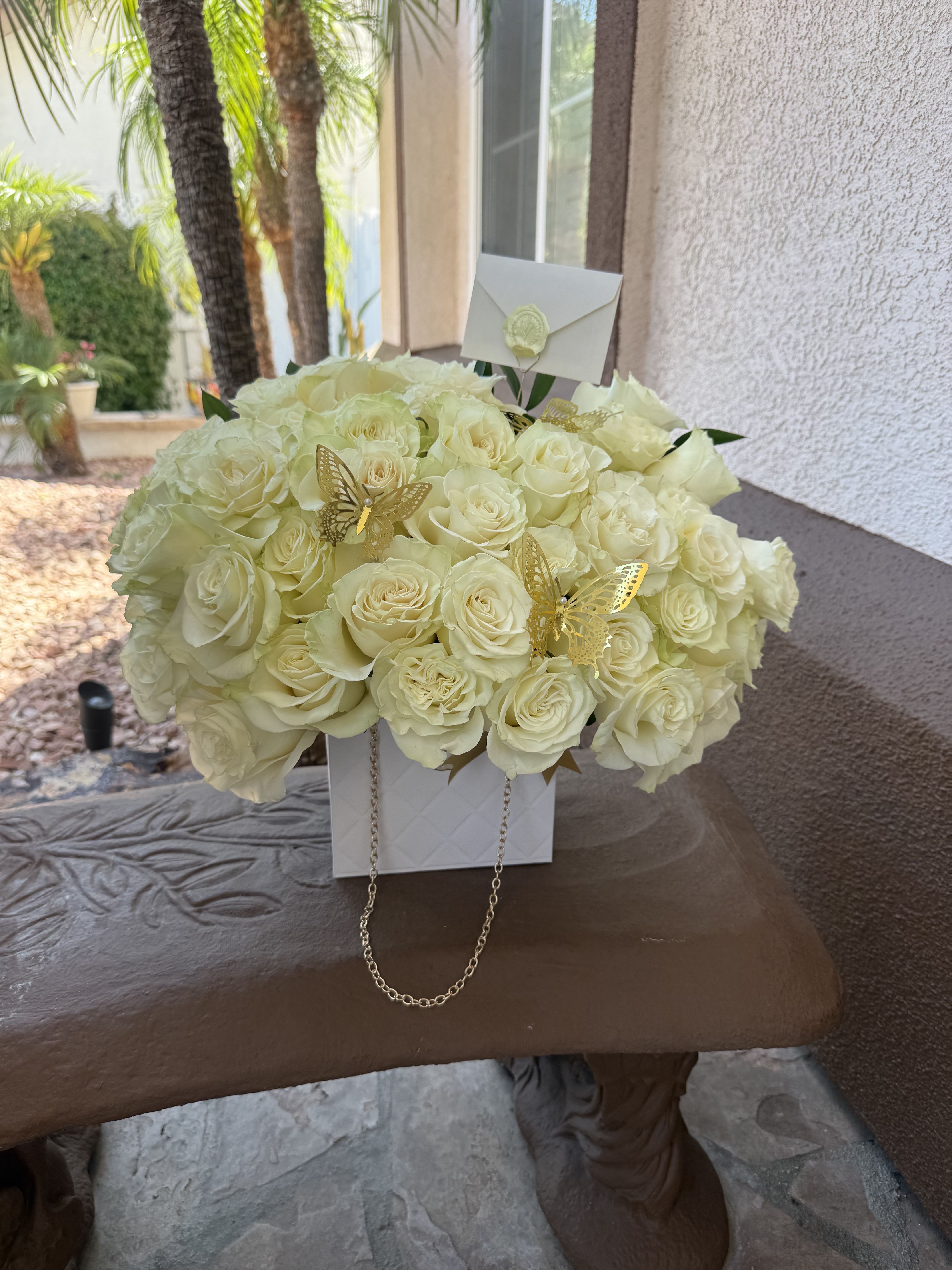 Luxury rose chain bag 