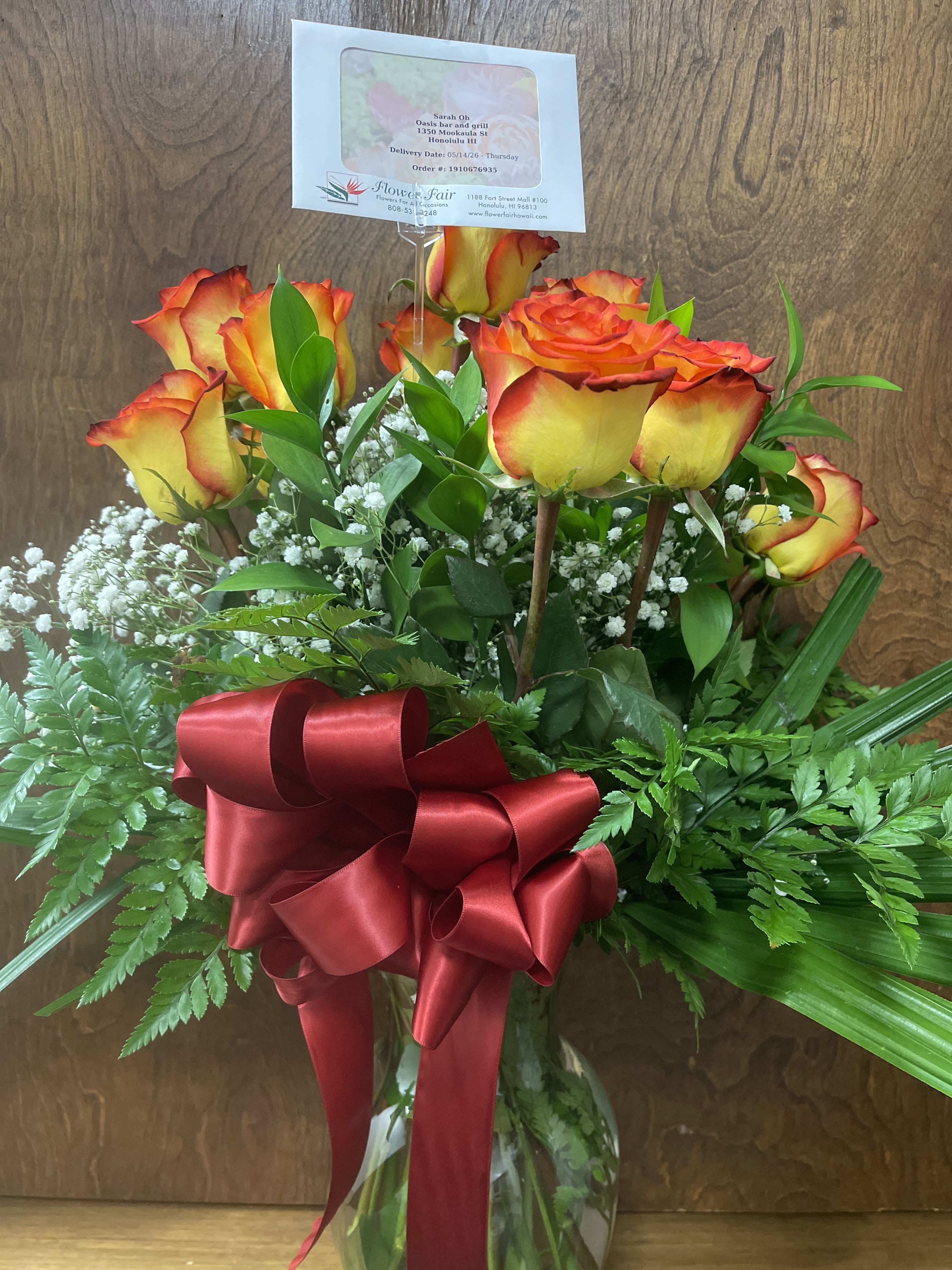 Dozen Roses Bouquet in Vase BV07501