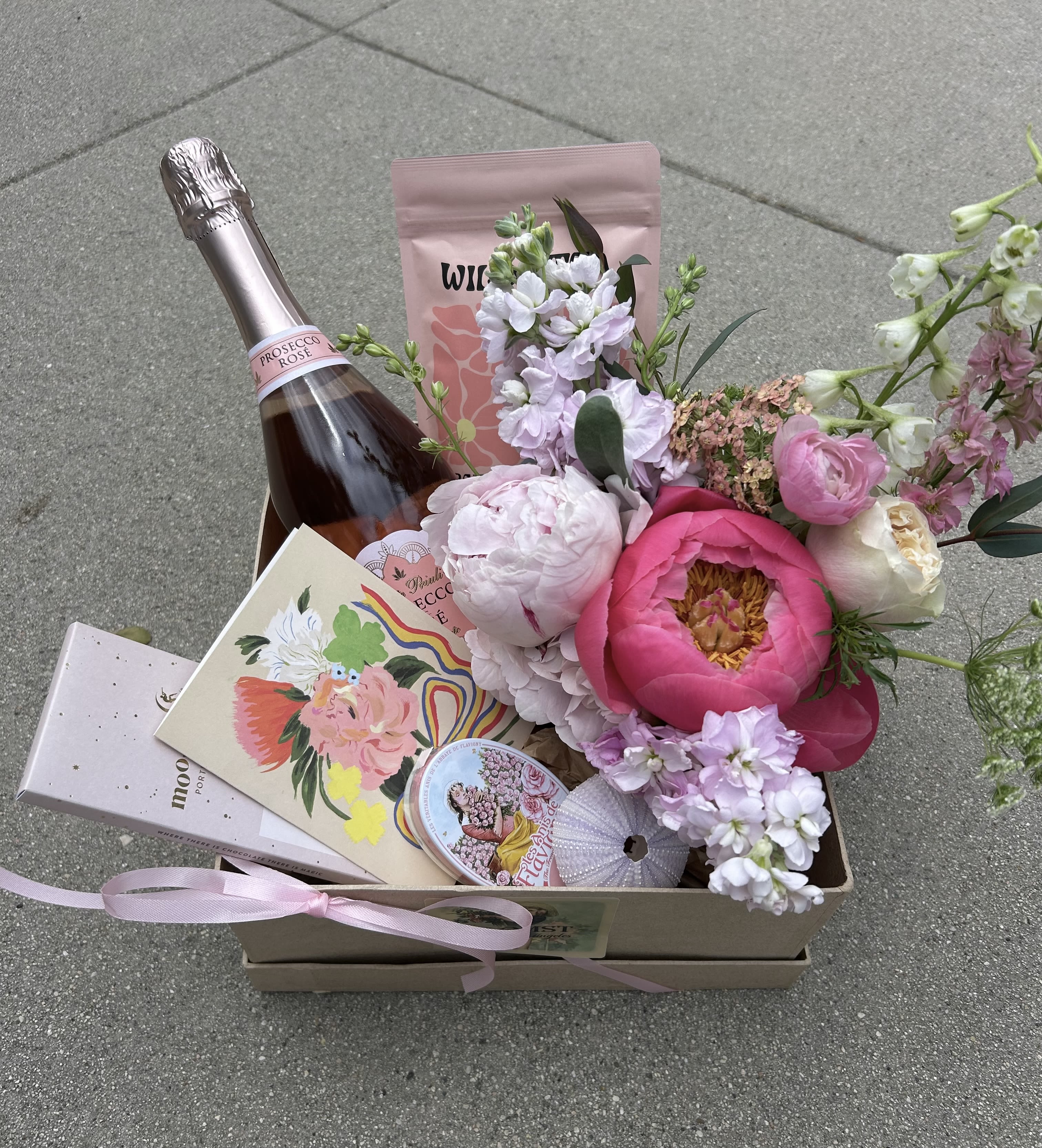 Beverly Bubbly Box