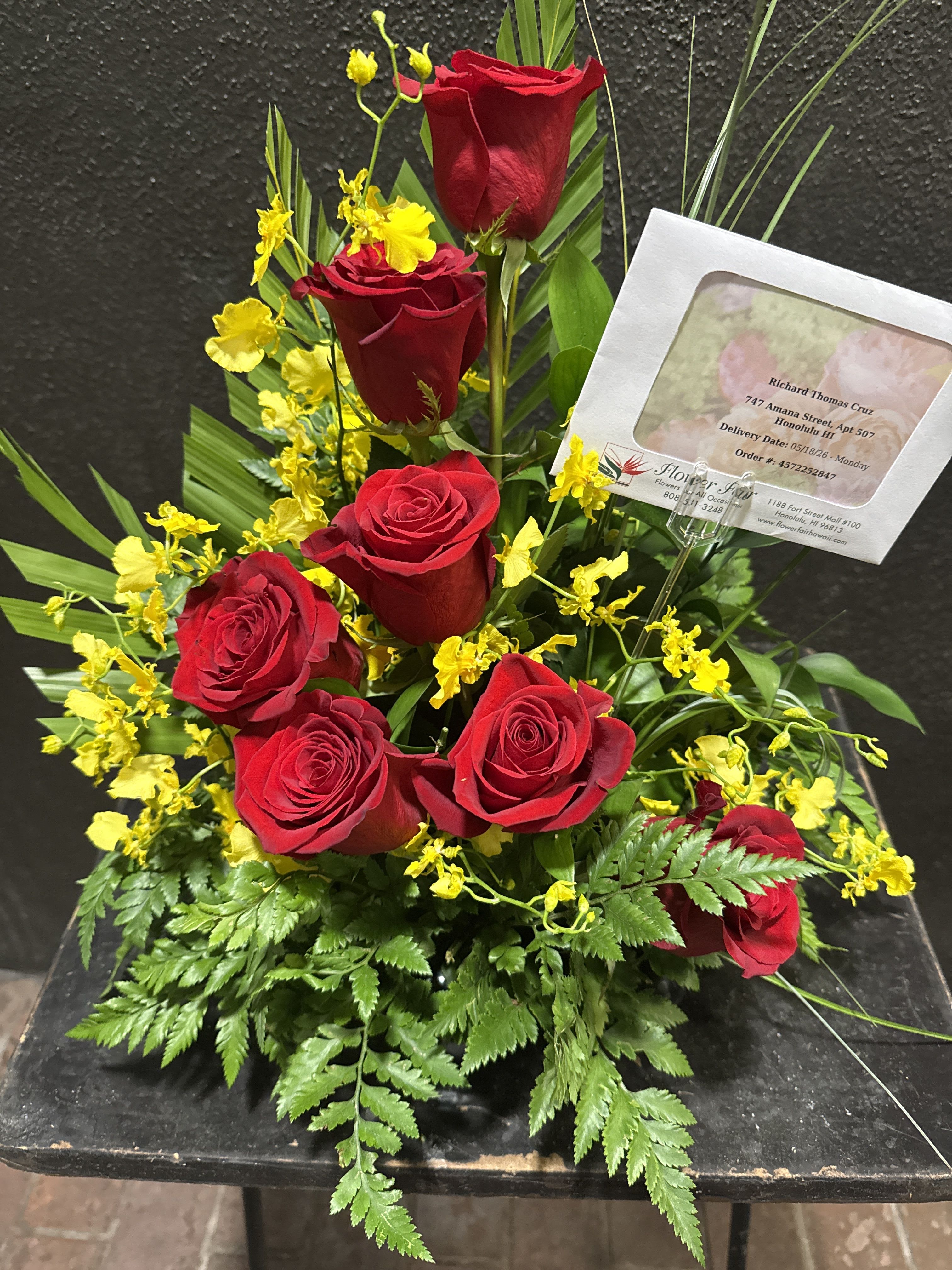 Ikebana six roses BQ0601