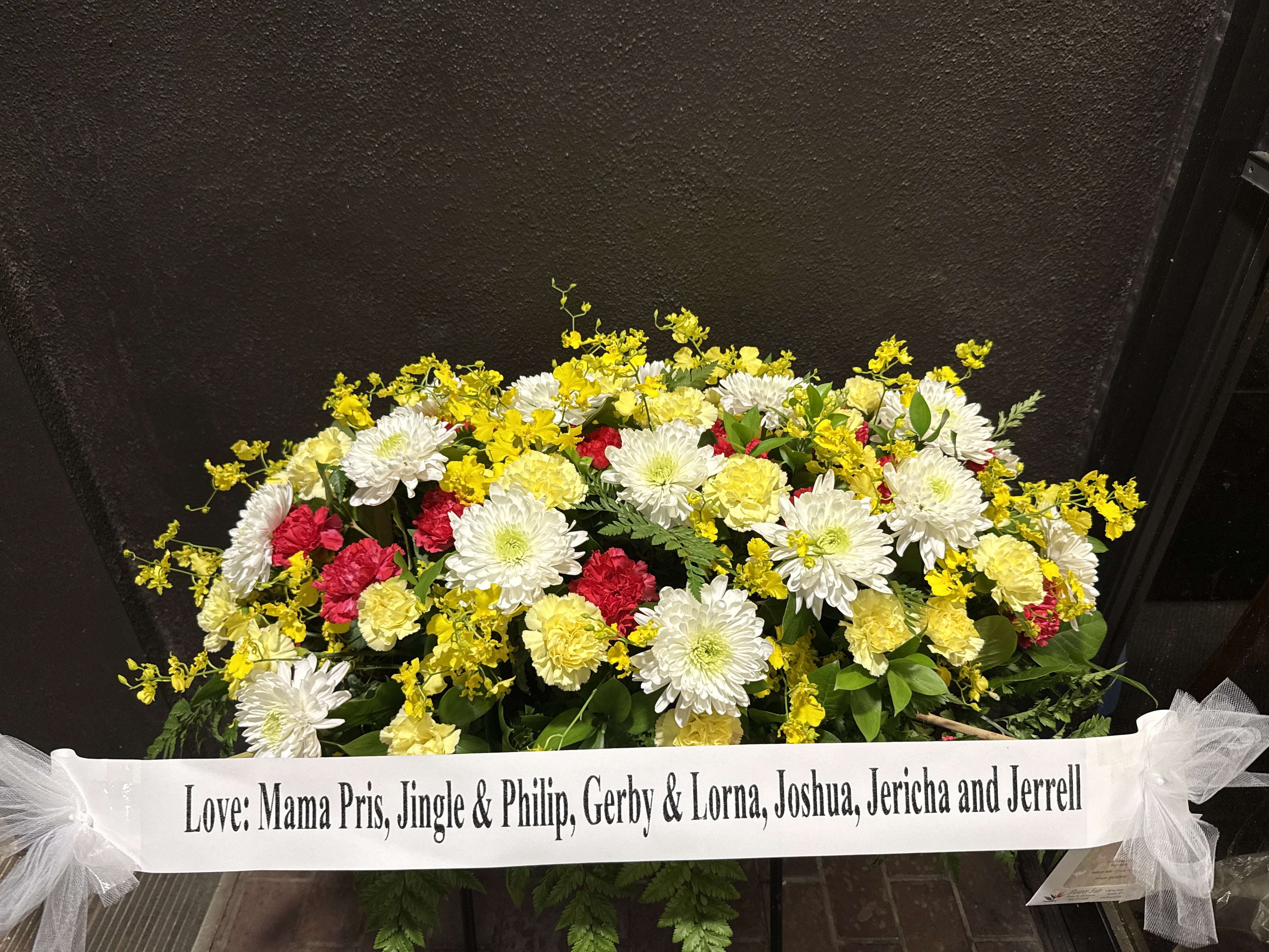 Picture or Urn arrangement with oriental flare 