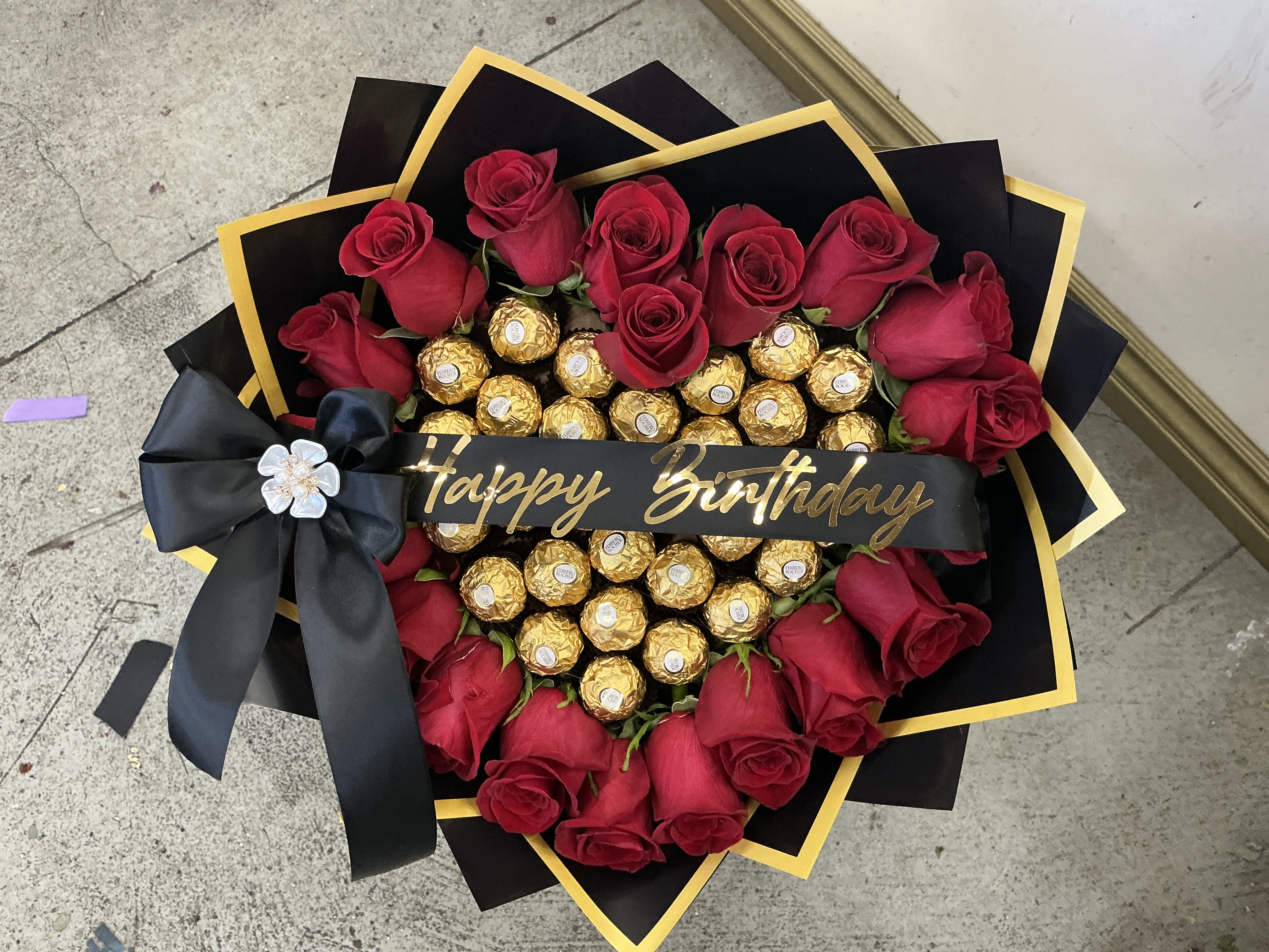 Classic Ferrero Heart w/ Roses