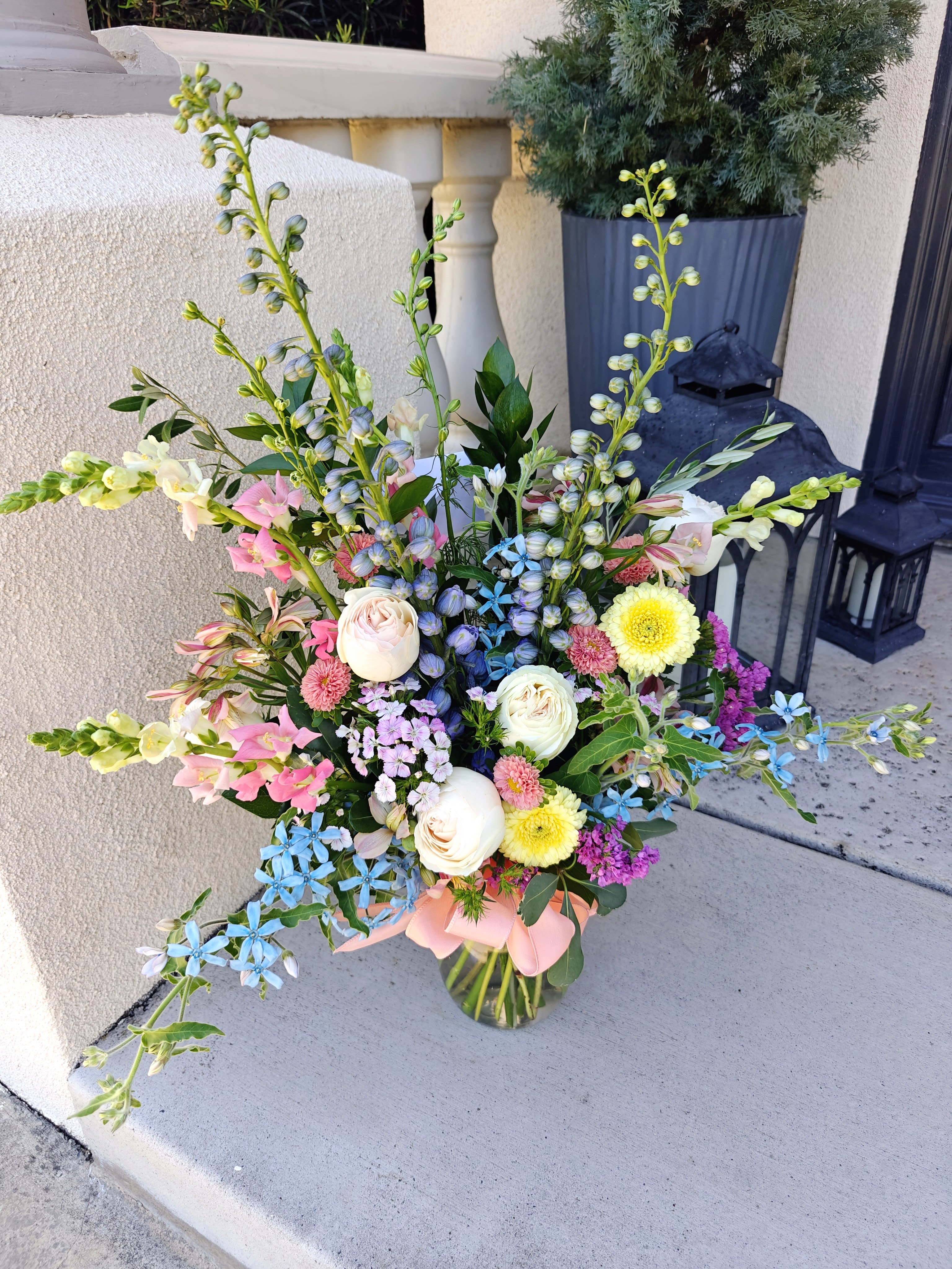 Small mixed bouquet for summer