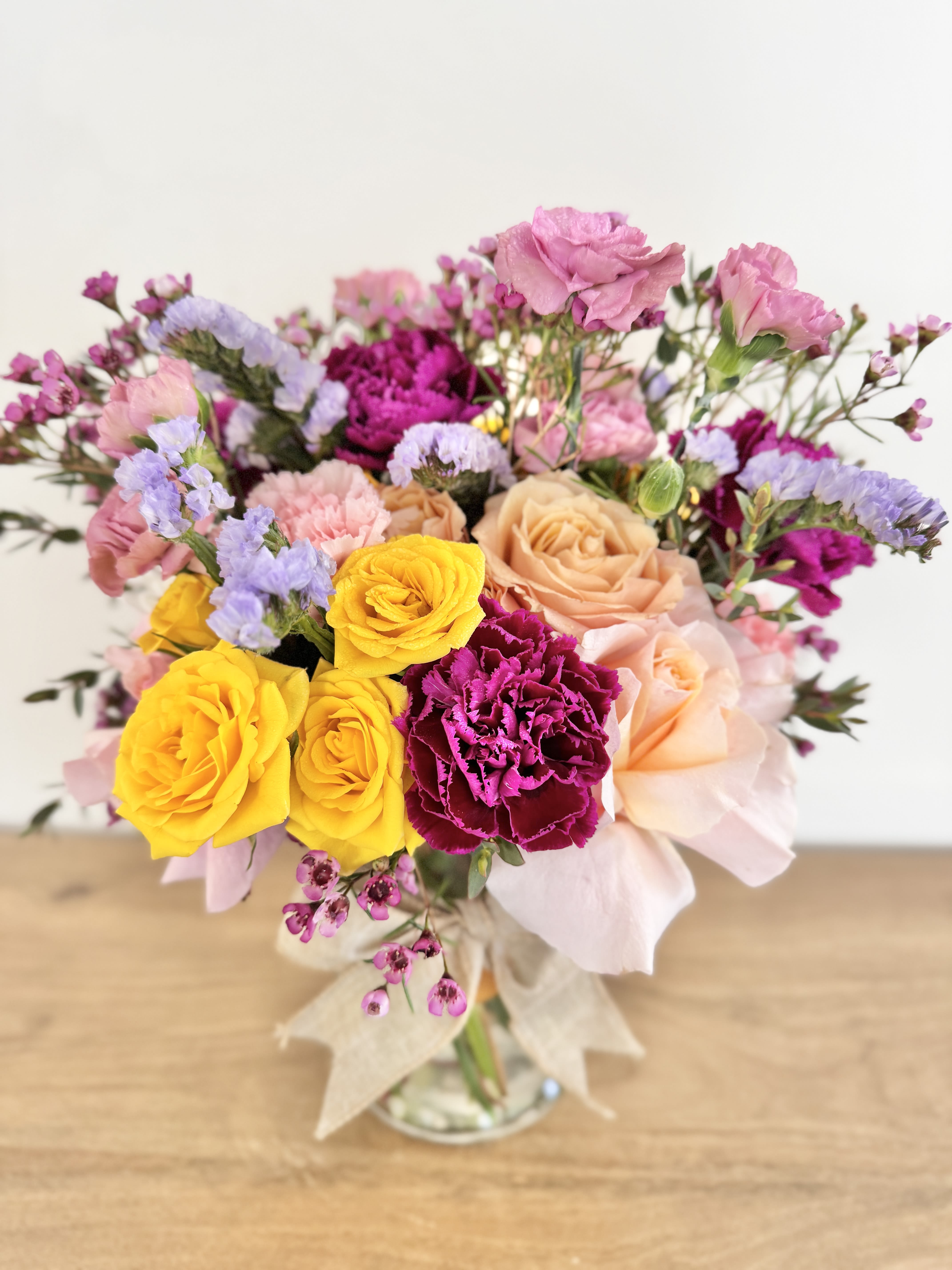 The Deluxe Tote Bouquet 