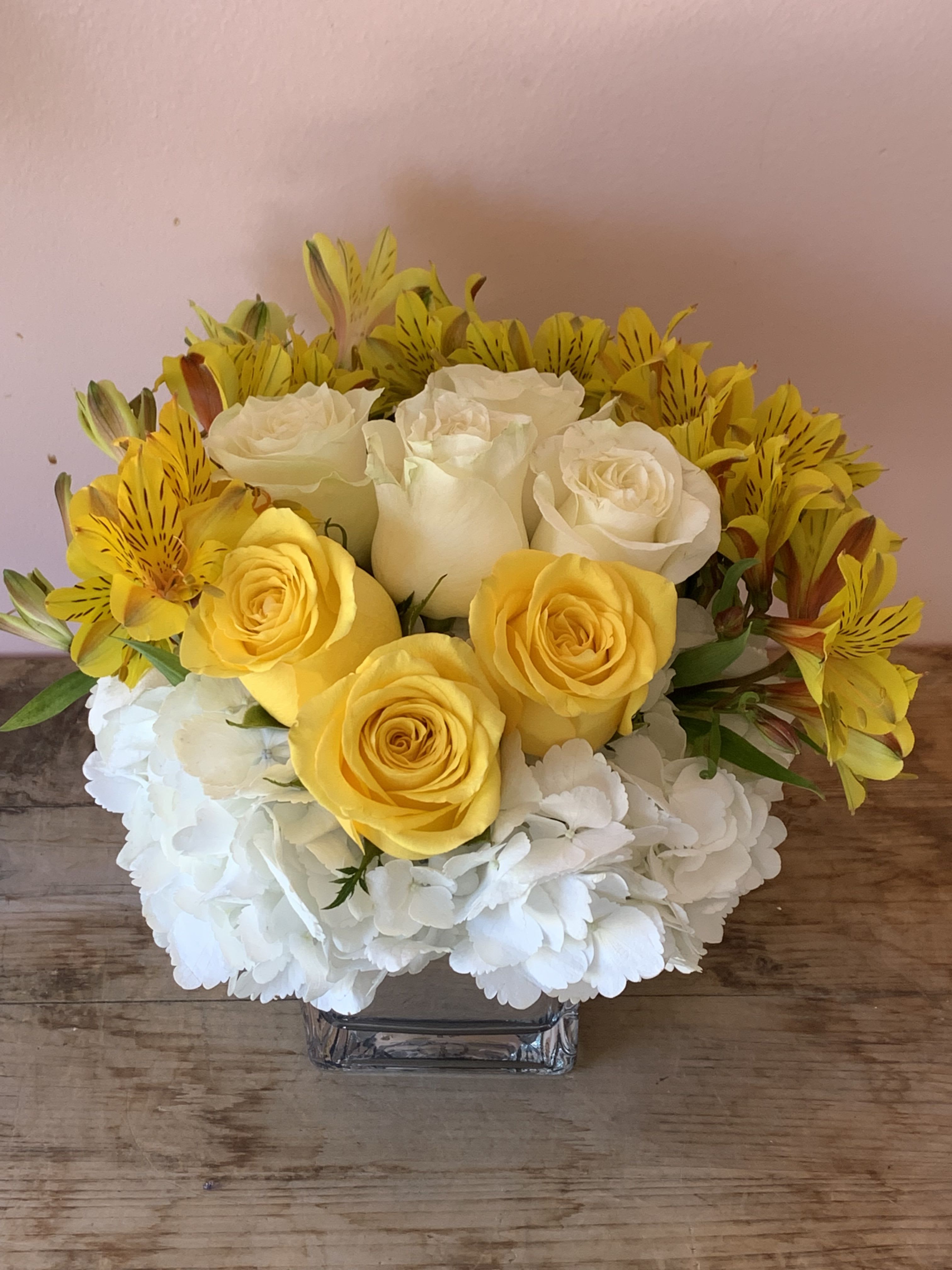 Rising sun floral arrangement - w646