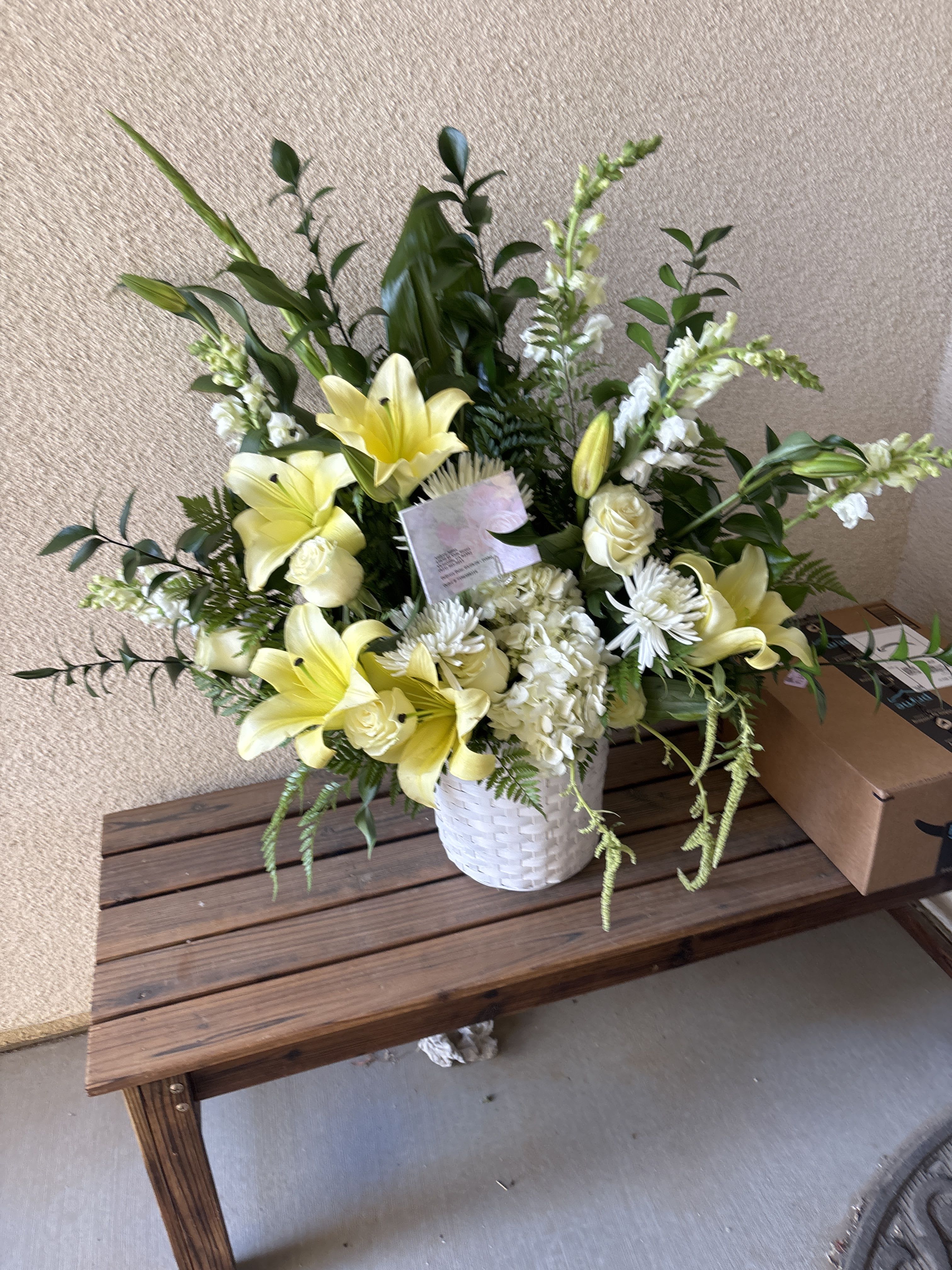 The FTD In Our Thoughts Arrangement