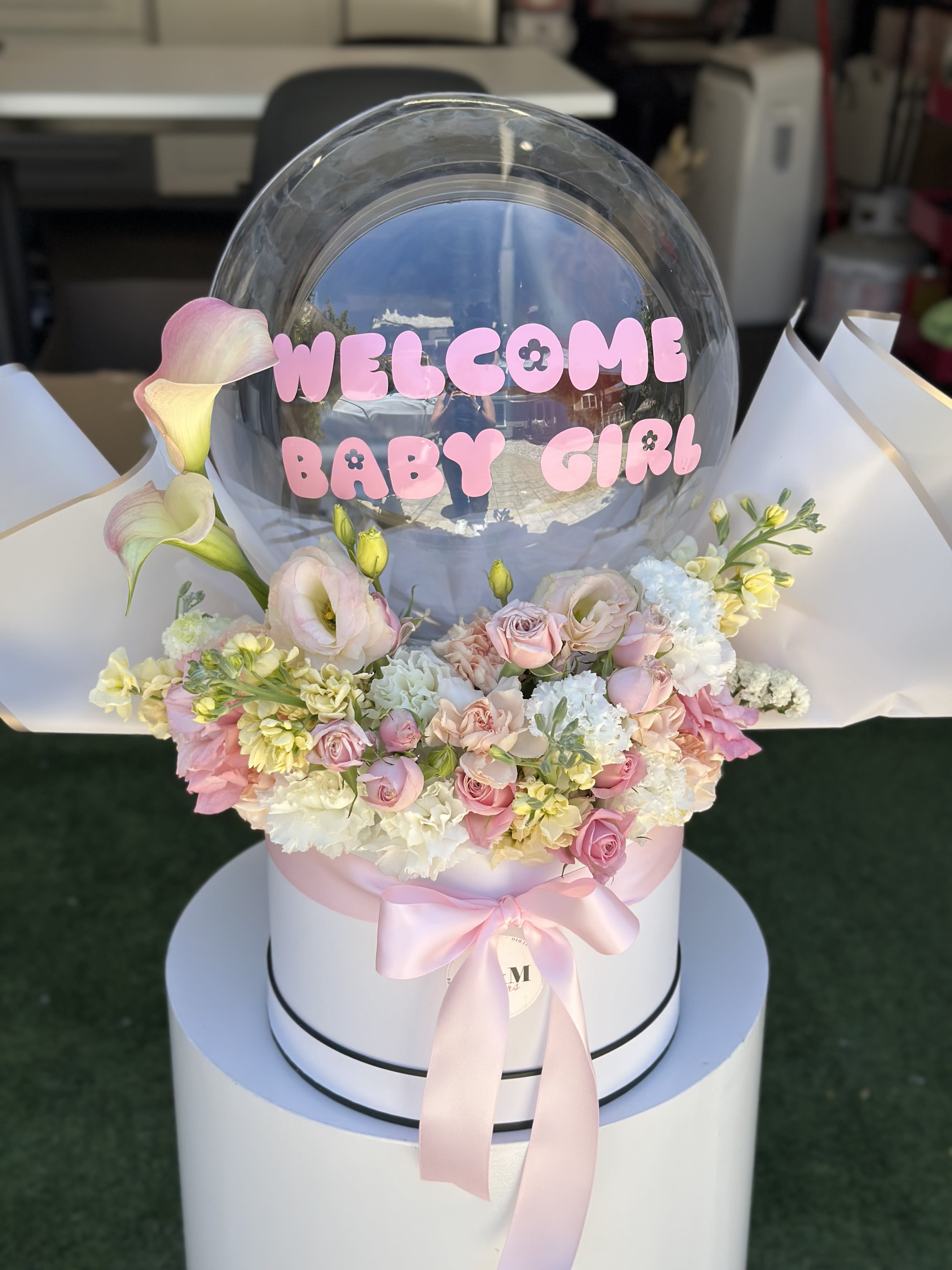 Flower Box With Personalized Balloon