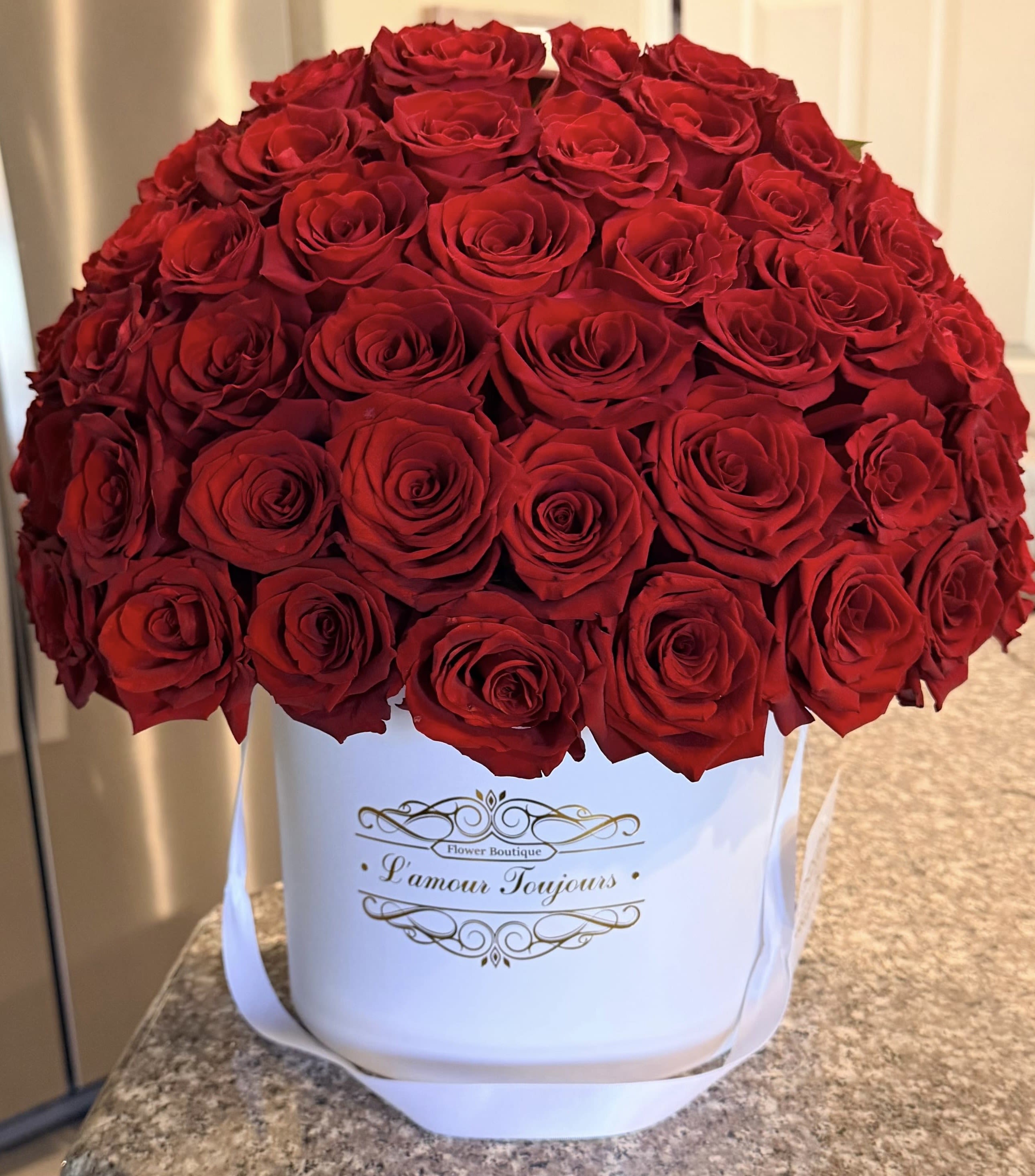 50 Red Roses Signature Box