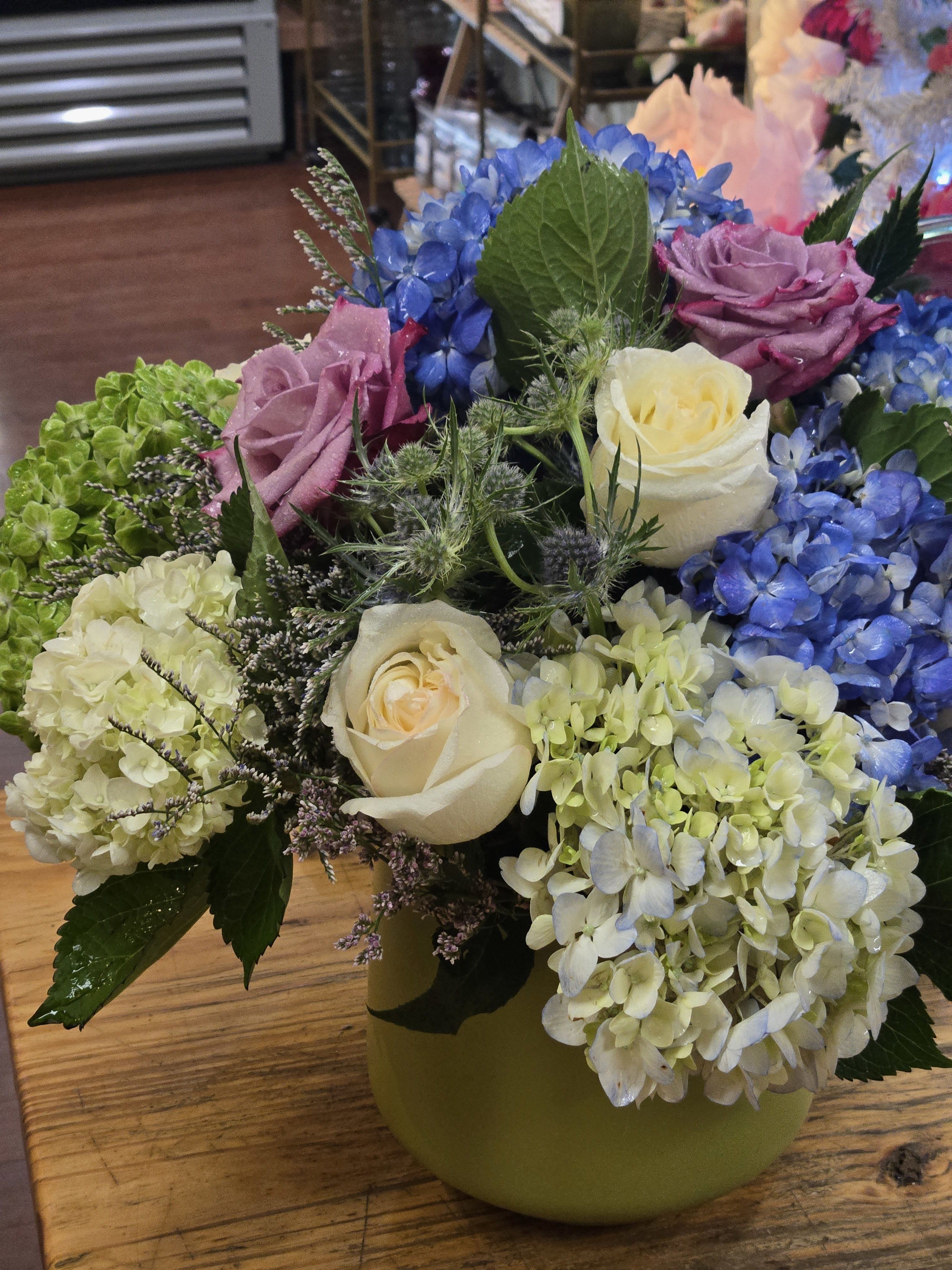 Seasonal,  Compact Desk arrangement 