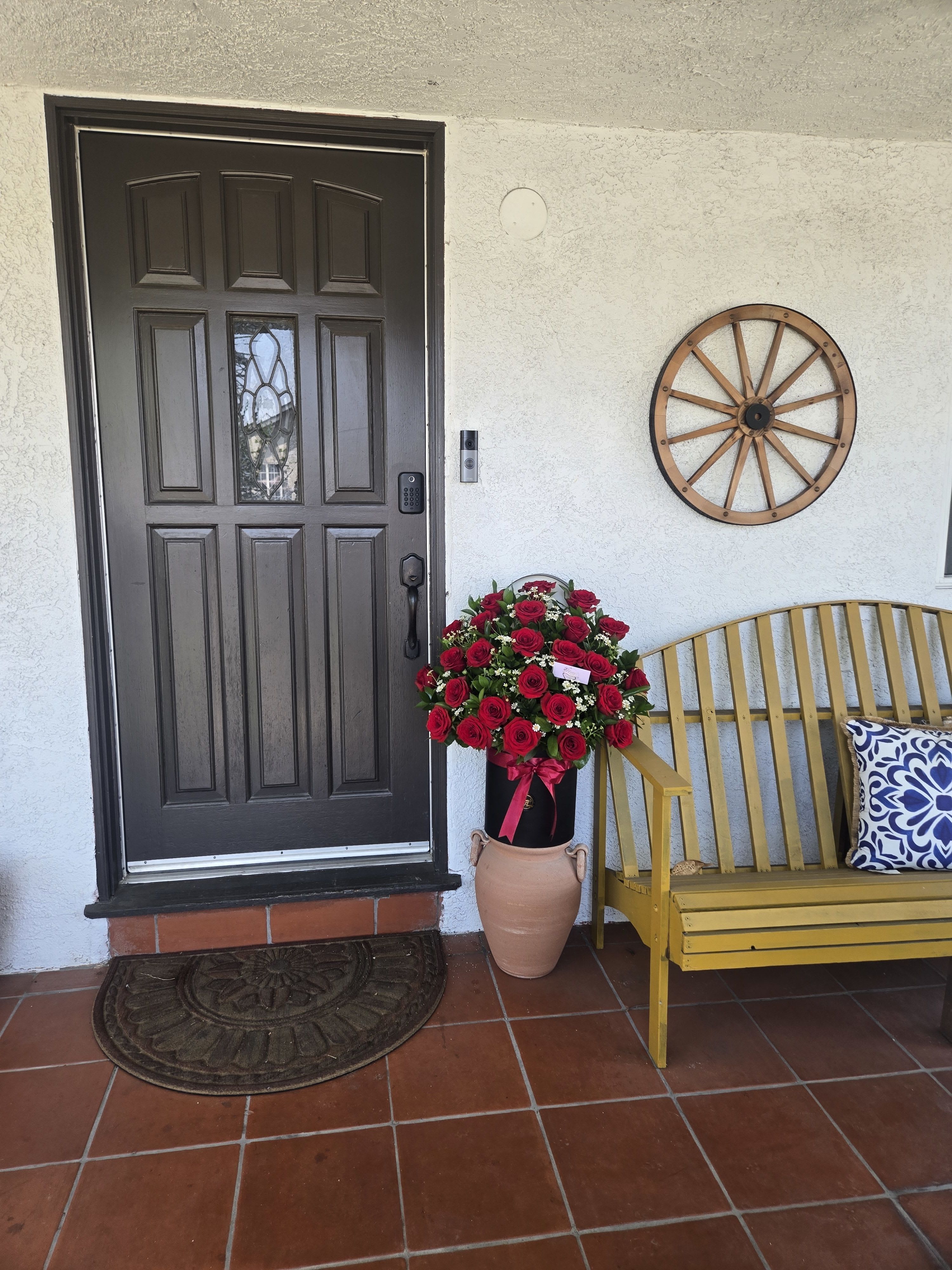 Red Roses Love Box