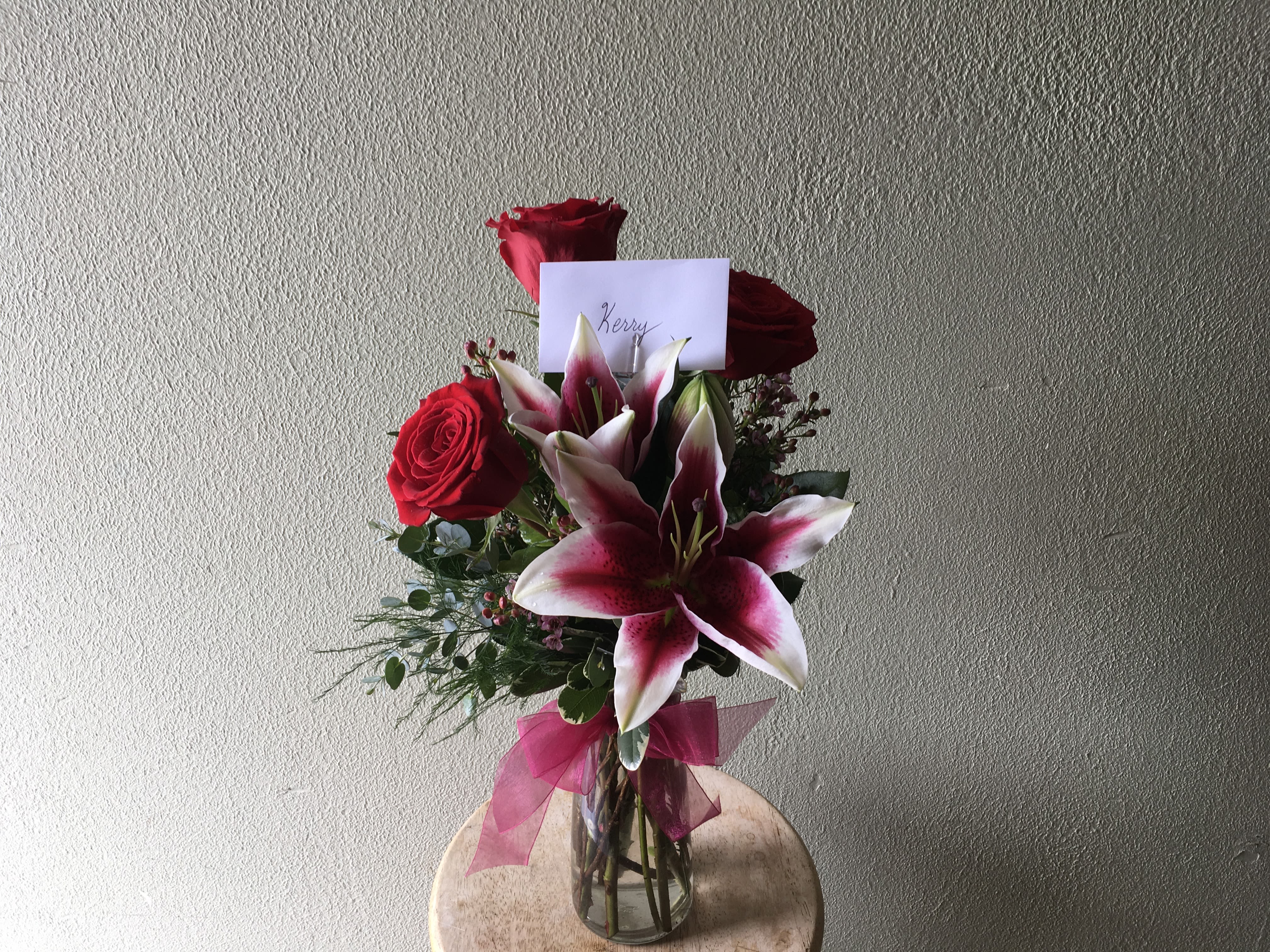 Premium Three Red Roses