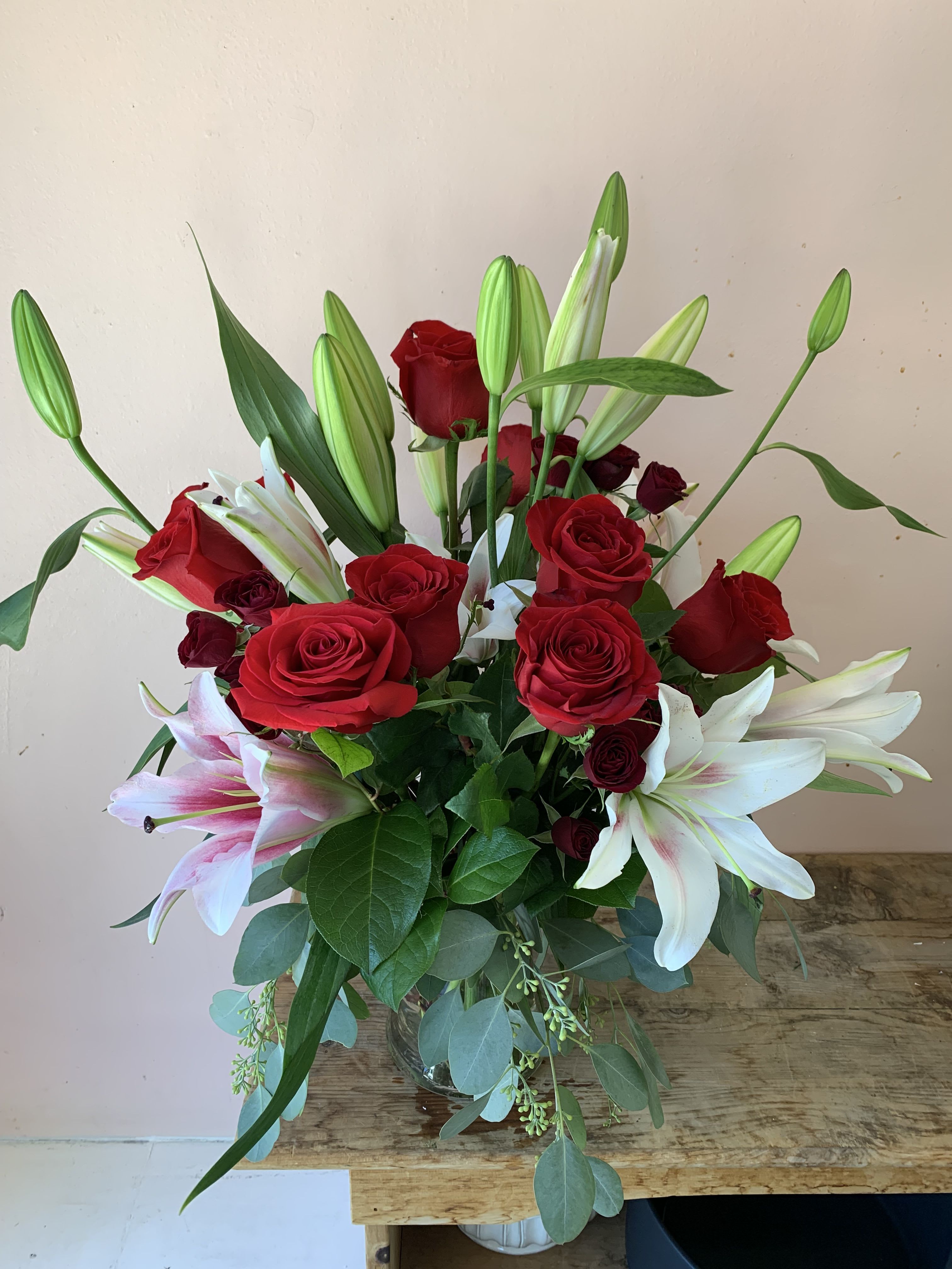 Pink oriental Lilies and Red Roses - W652   