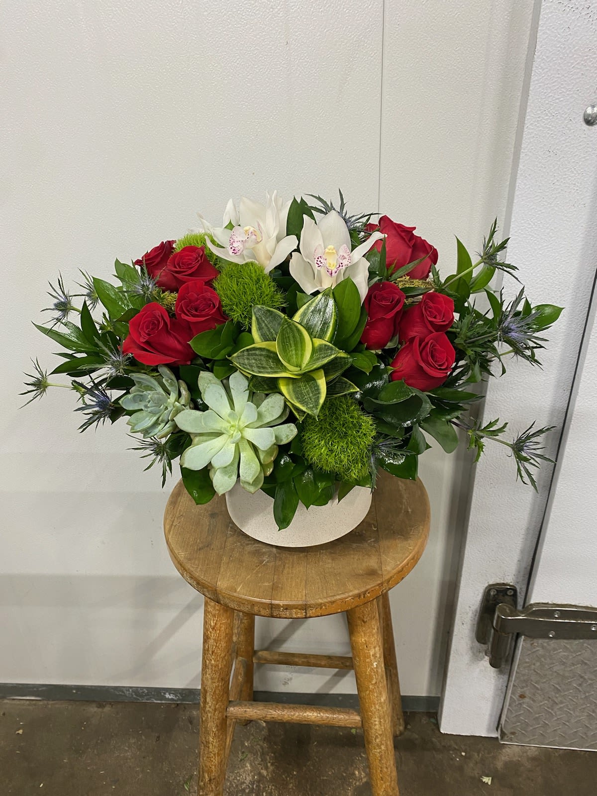 ROSES & SUCCULENT LOVER 
