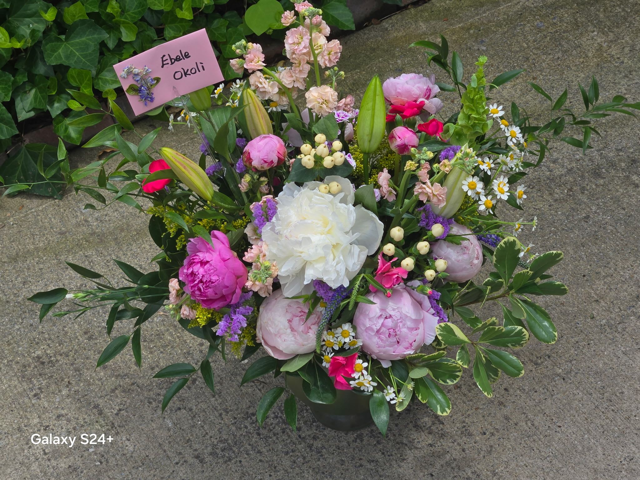 "No Rose" Florist's Design