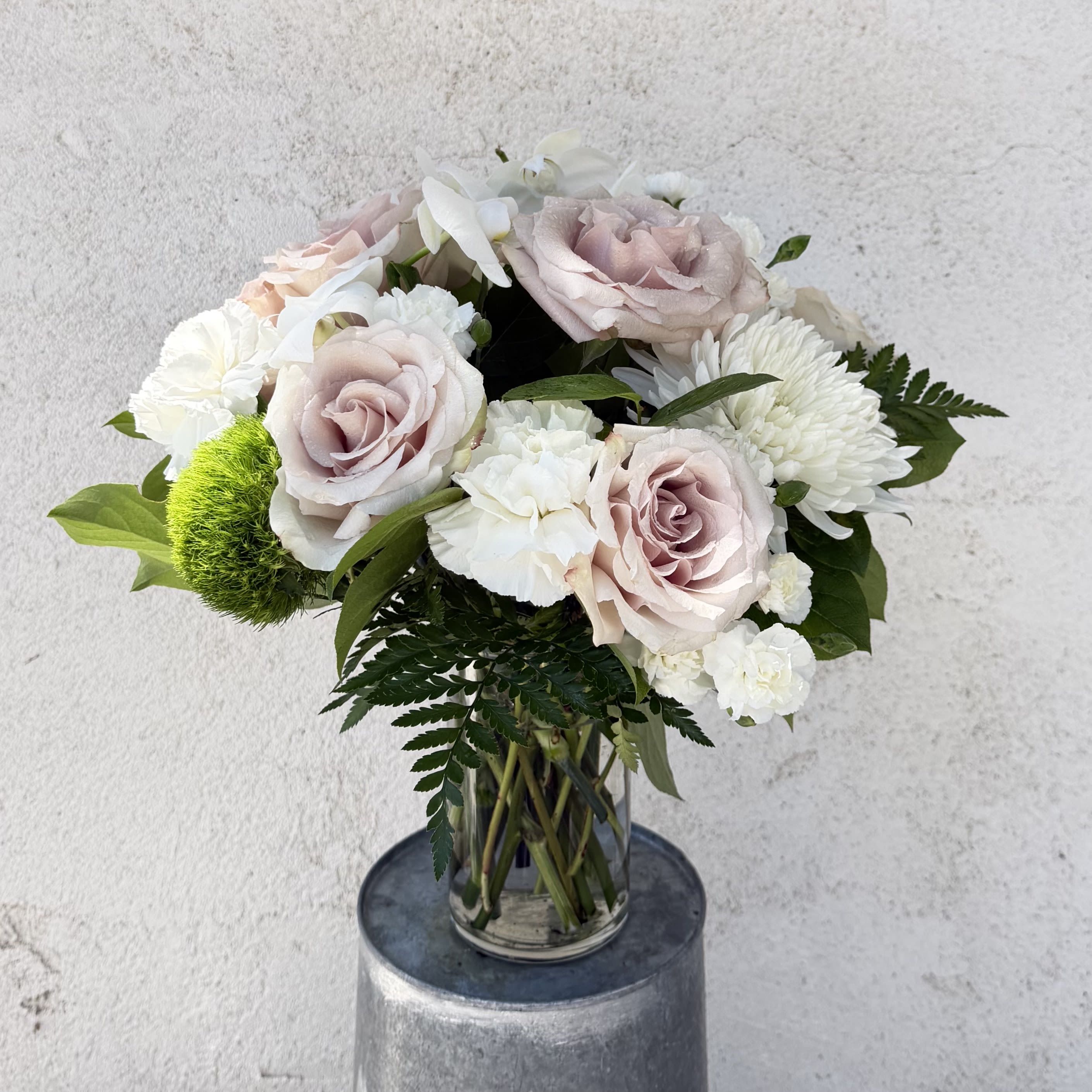 DELICATE WHITE