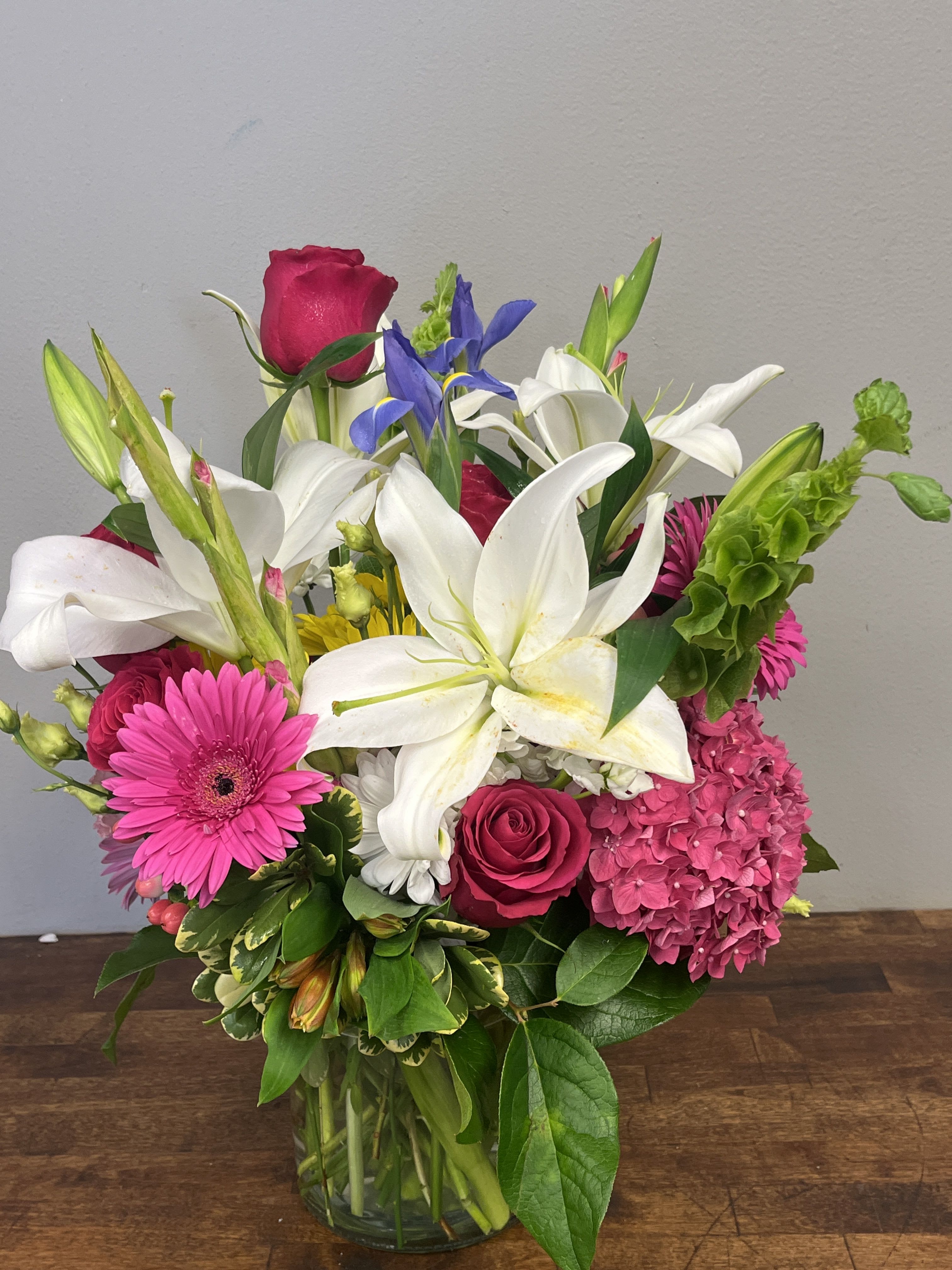 Designer's Choice PLUS - Larger Expertly Arranged Seasonal Blooms