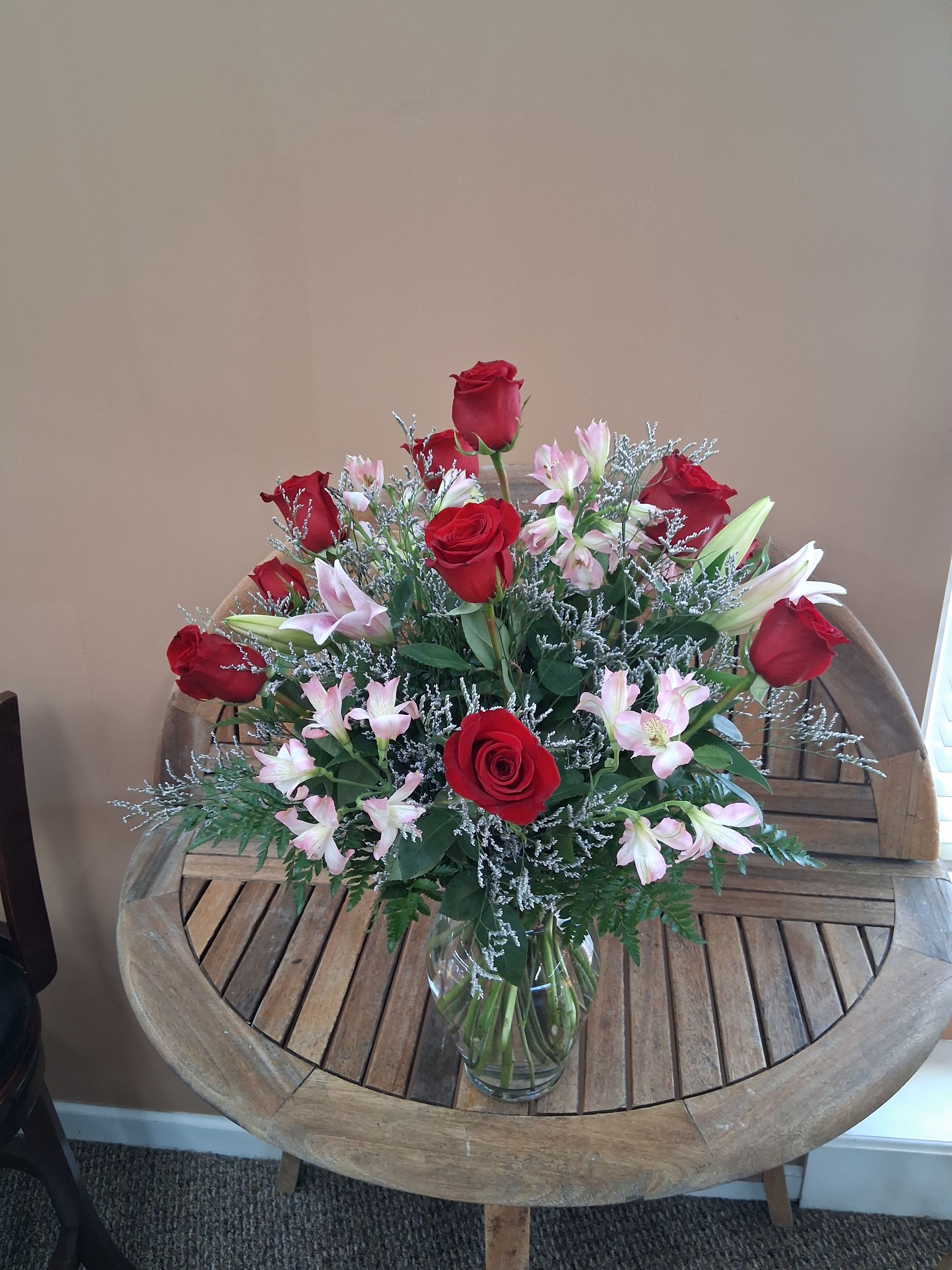 Red Roses And Pink Peruvian Lilies Glass Vase Bouquet - Huntsville Delivery