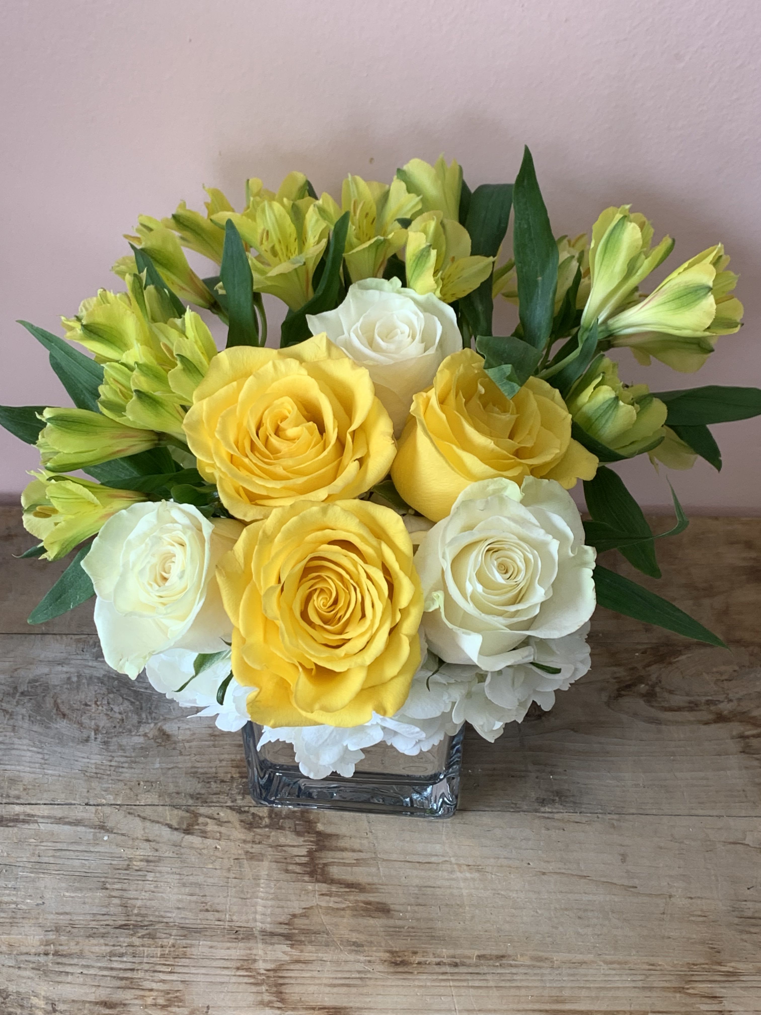 Rising sun floral arrangement - w646
