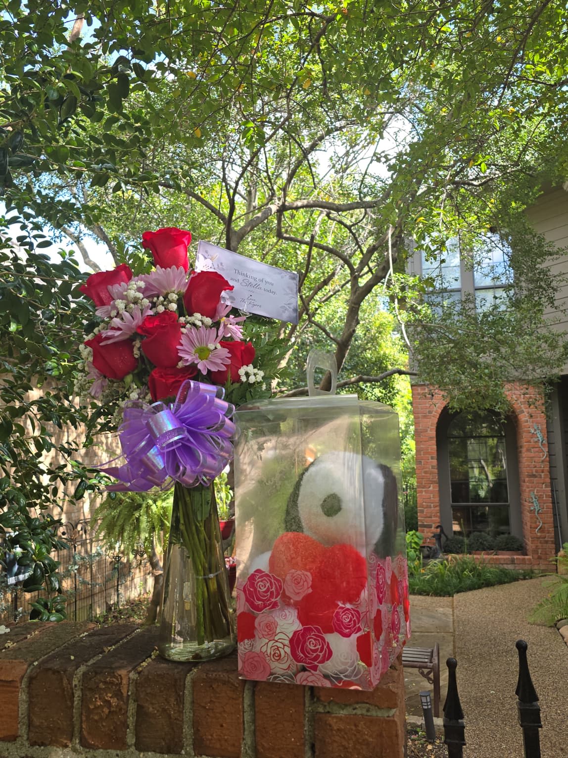 Small Mixed Floral Arrangement in Vase
