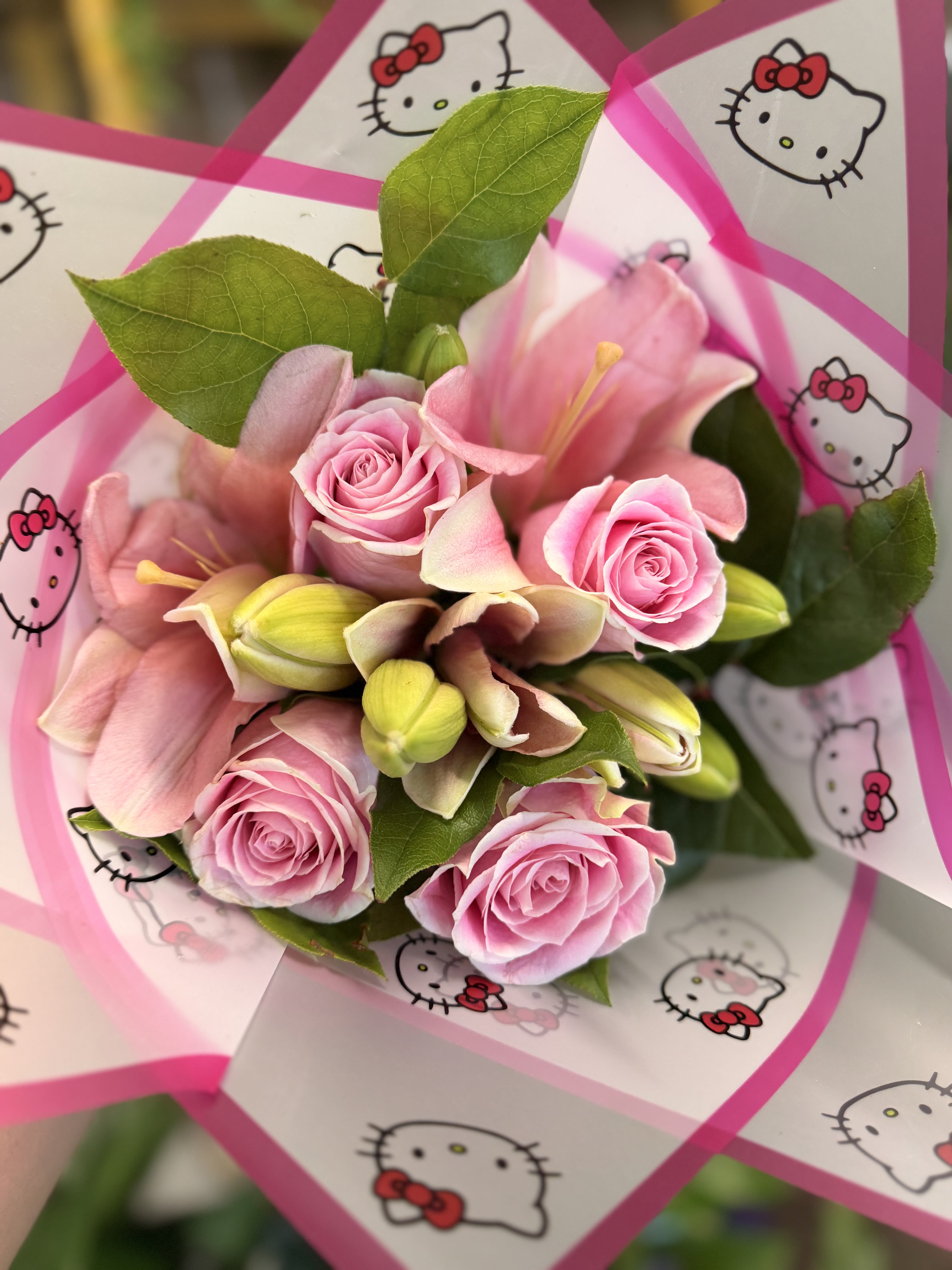 Hello Kitty Bloom Wrap 