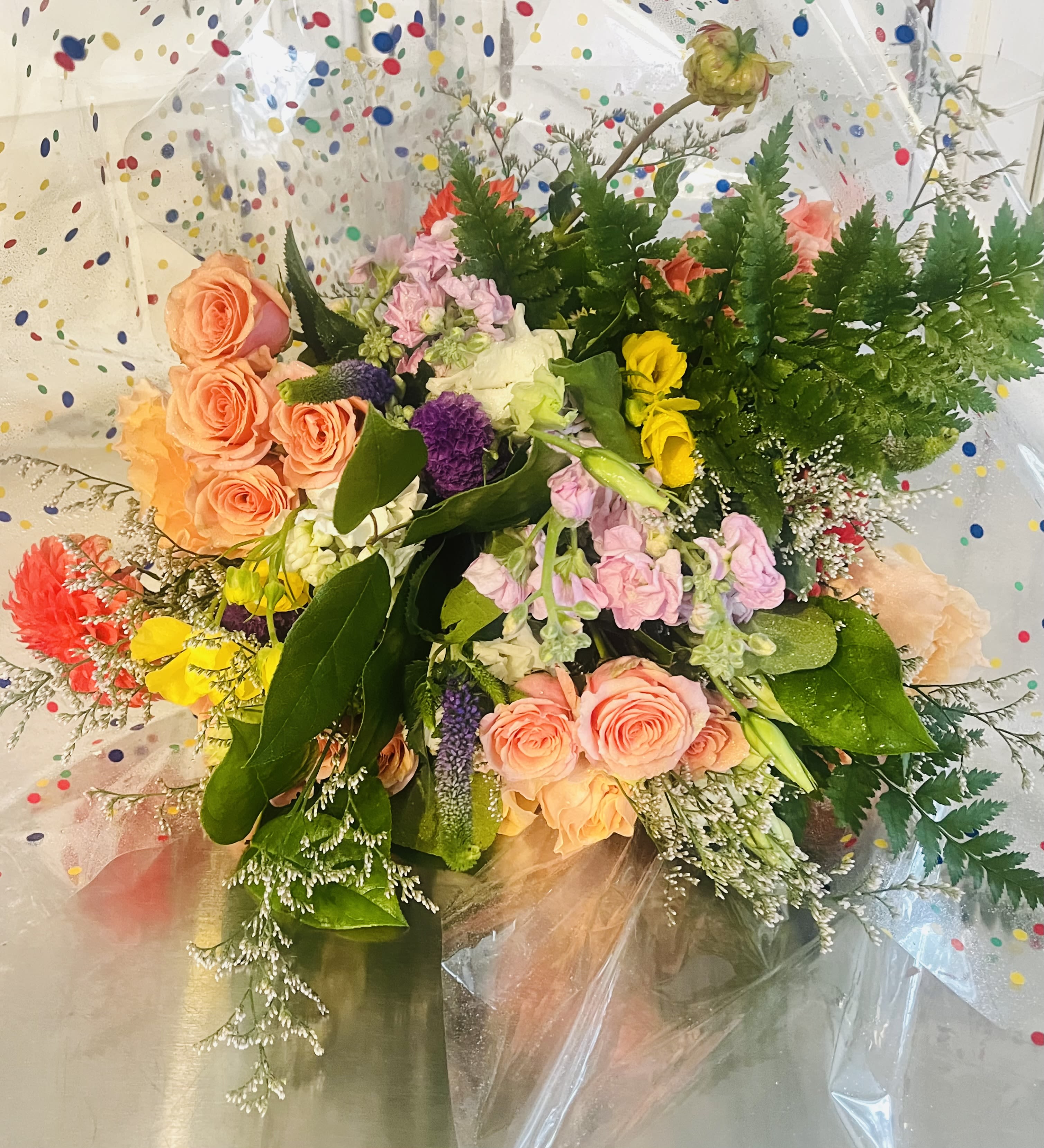 Seasonal, Loose Bunch (No Vase) Wrapped.