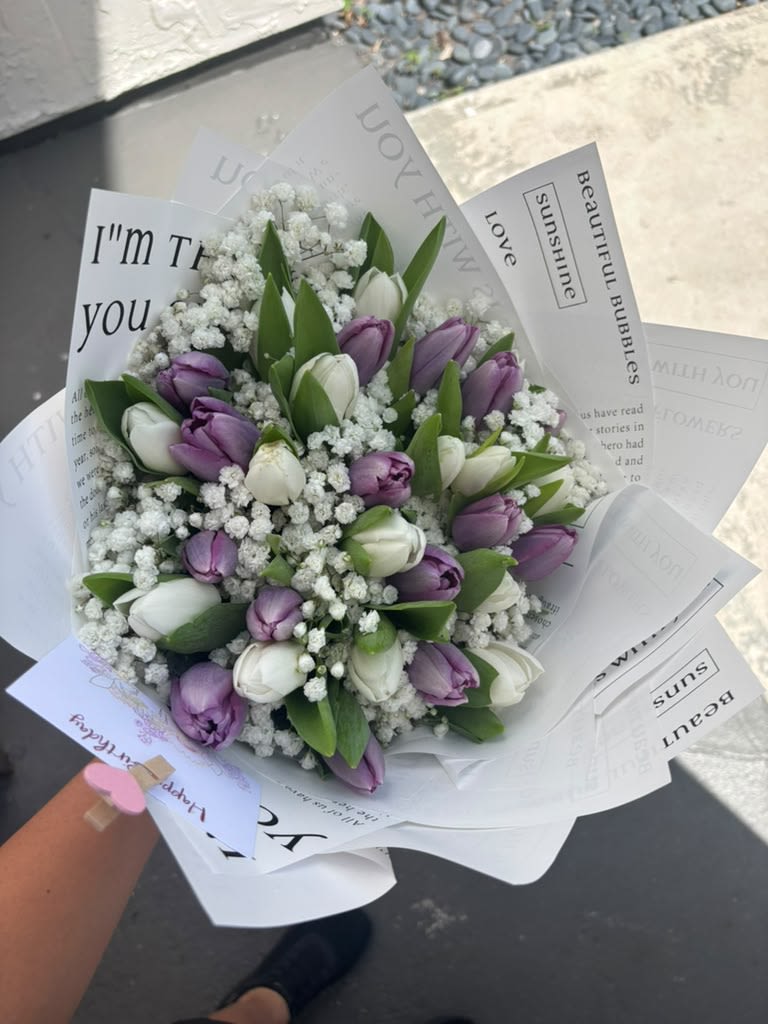 Tulip Bouquet White & Purple