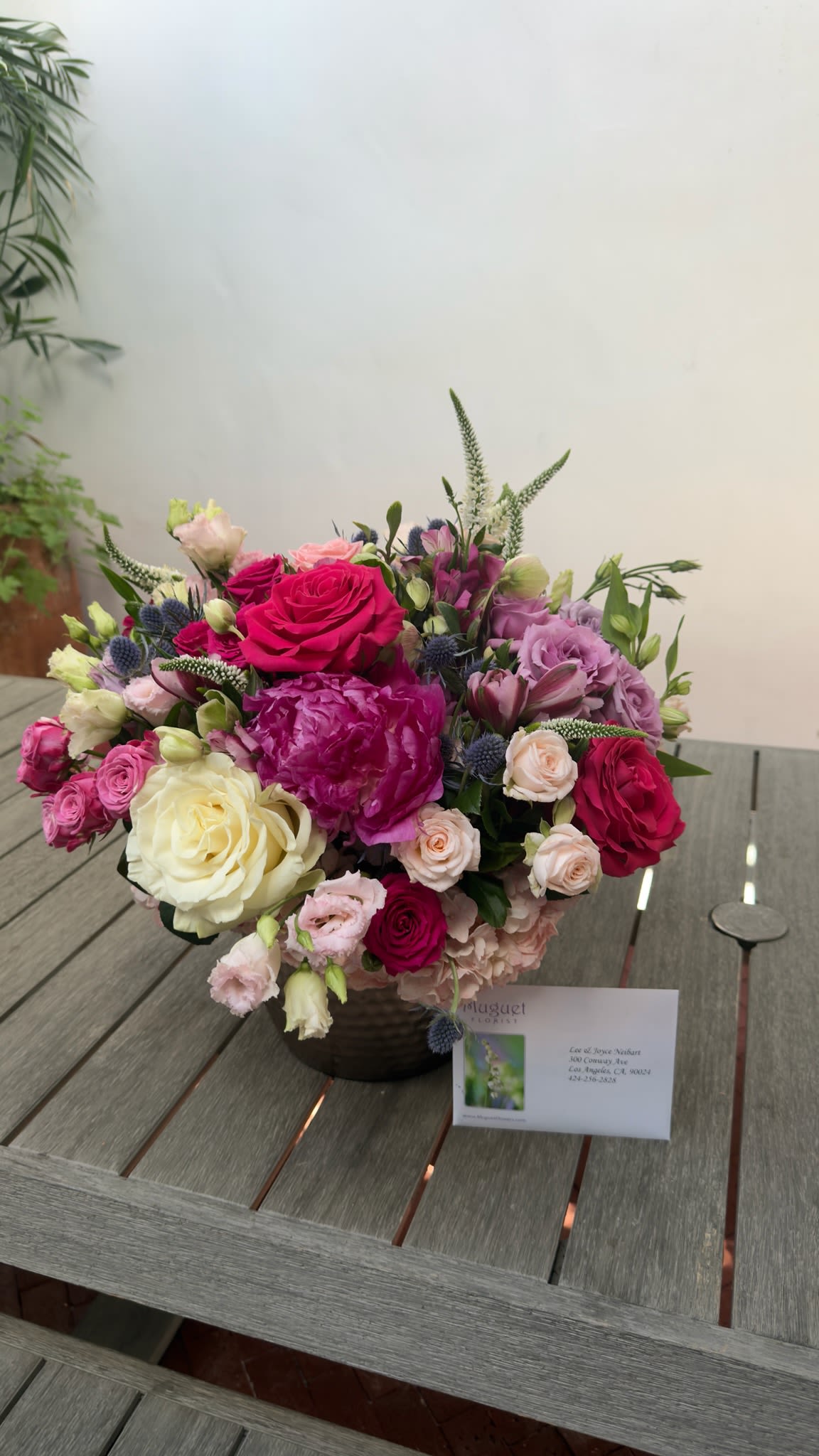 The Essence of Everyday Love: A Heartfelt Flower Arrangement