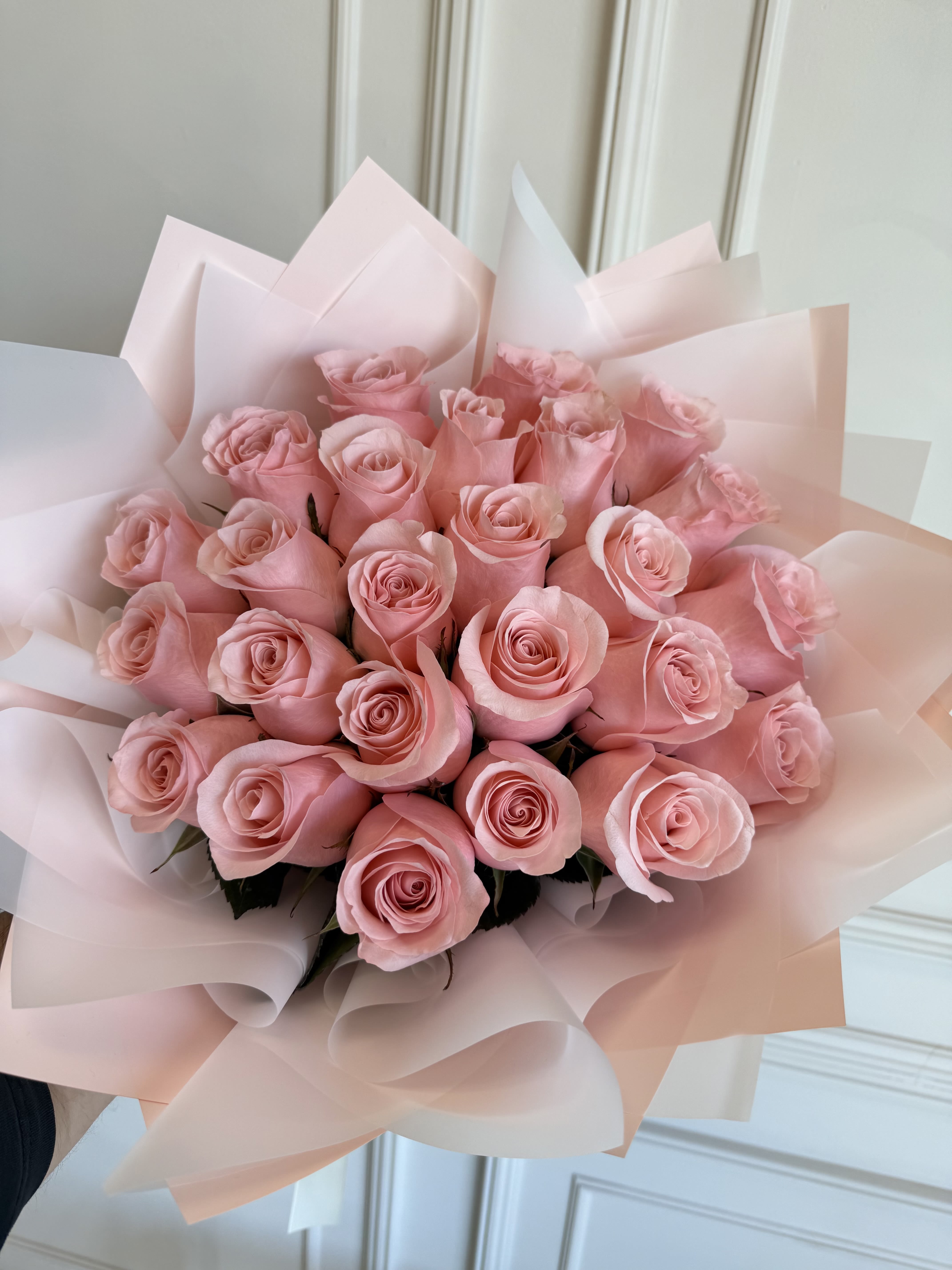MFS 25 Rose Bouquet (Hermosa Rose)