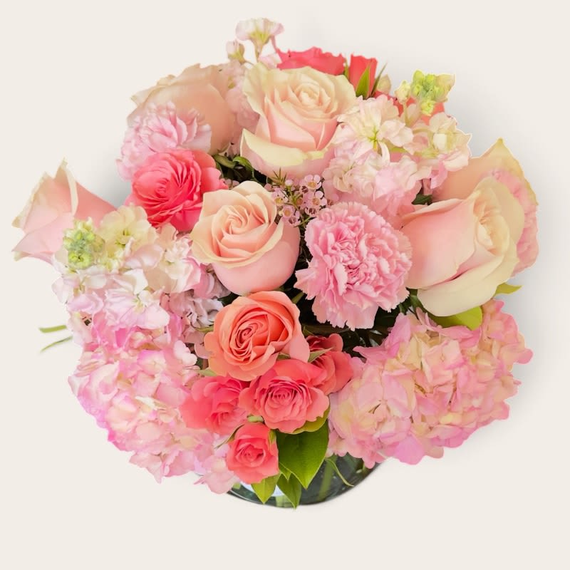 Eirene's Tender Bloom – Luxury Pink Vase Arrangement