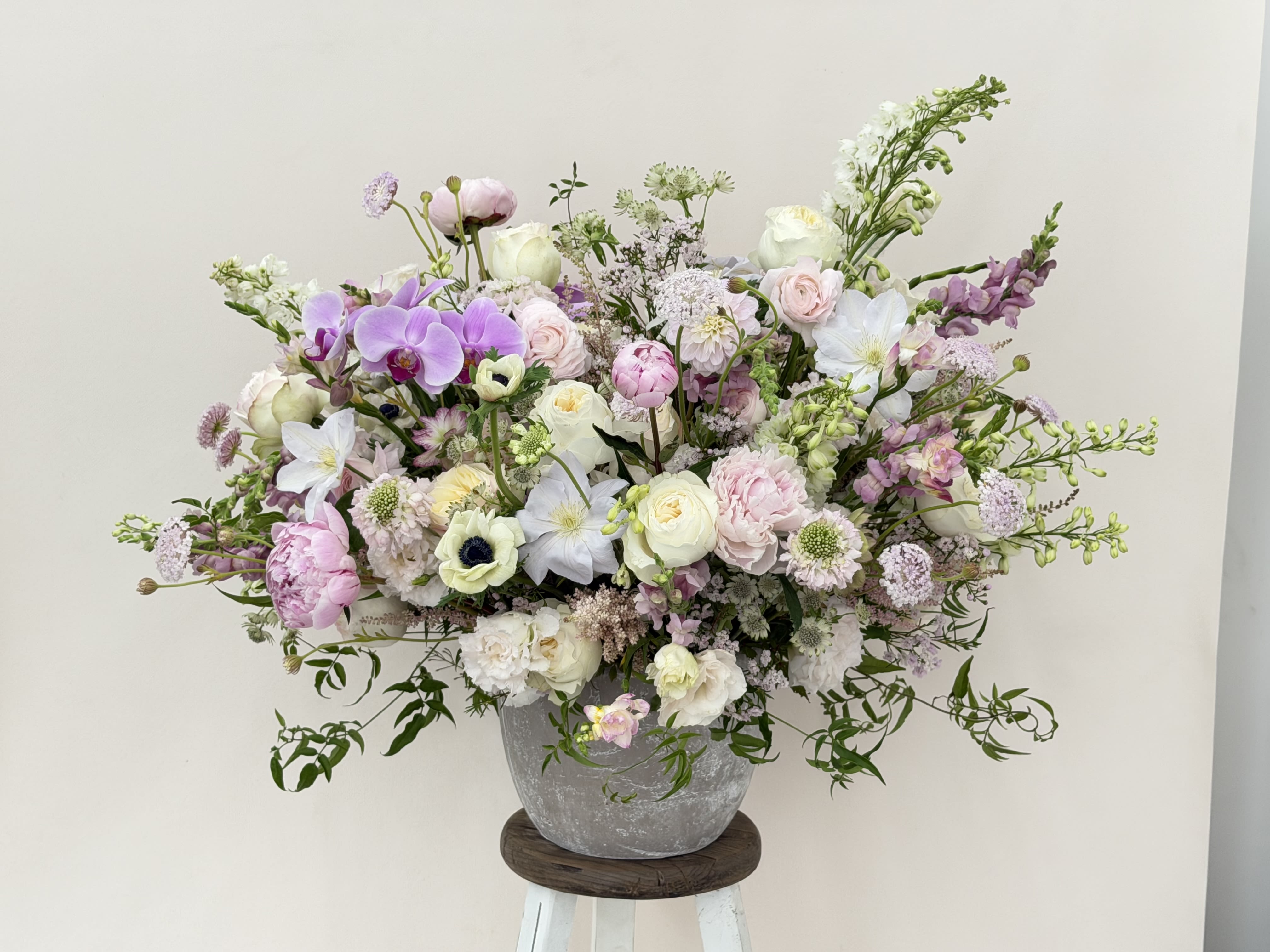 The Subtle, Soft & Pale but GORGEOUS Arrangement.