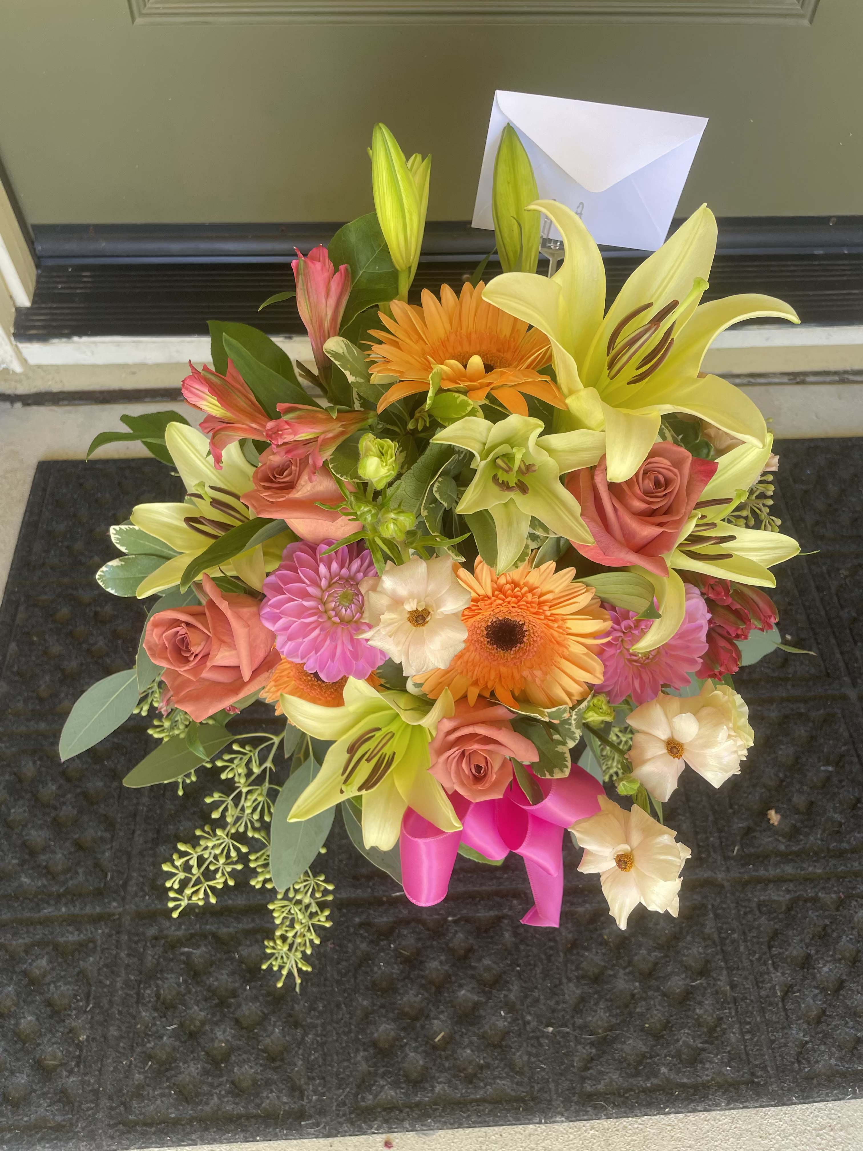 Summery Daisy Peony bouquet