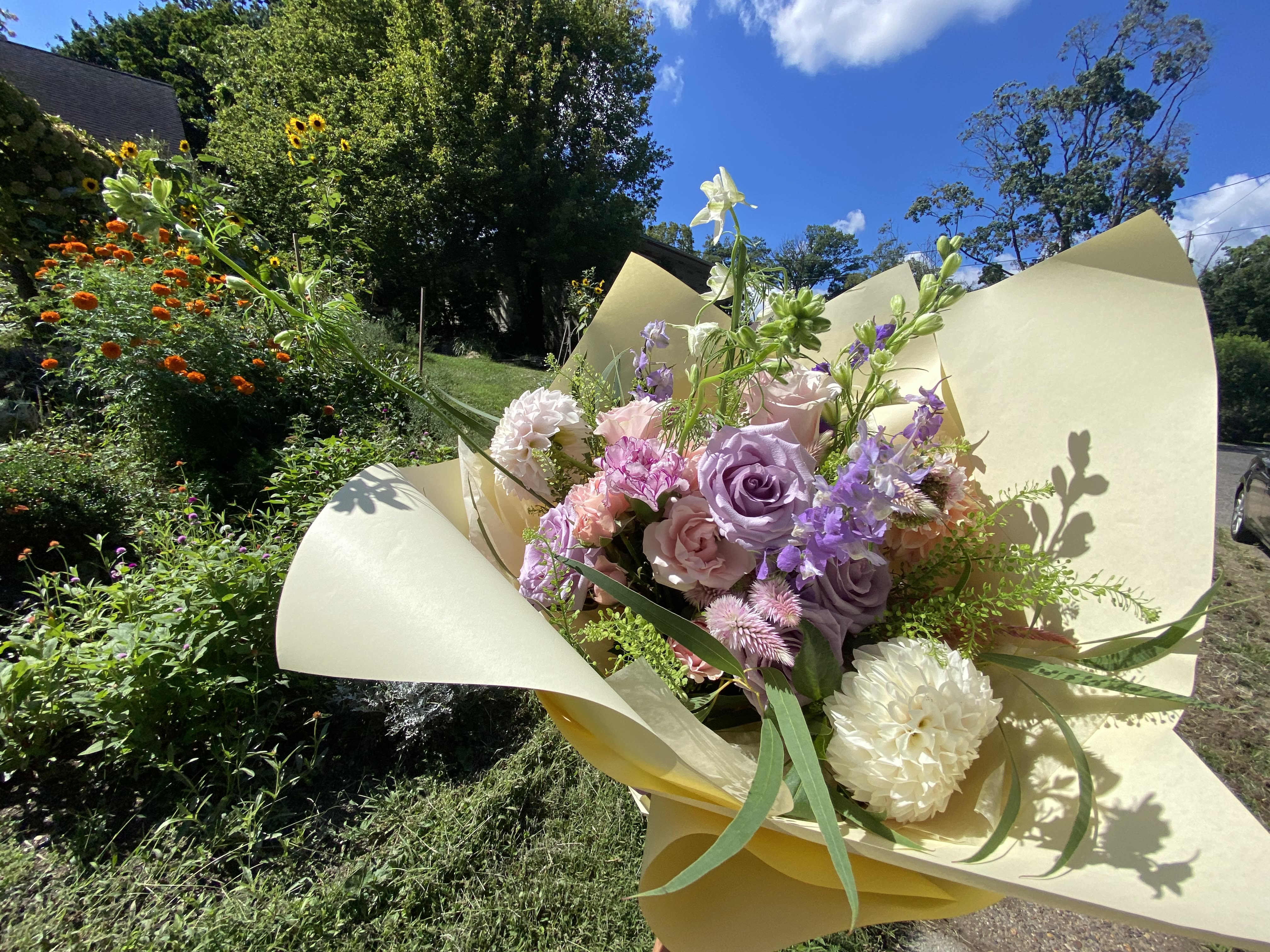 Pastel Party/ Wrapped bouquet (Design of the Day) 