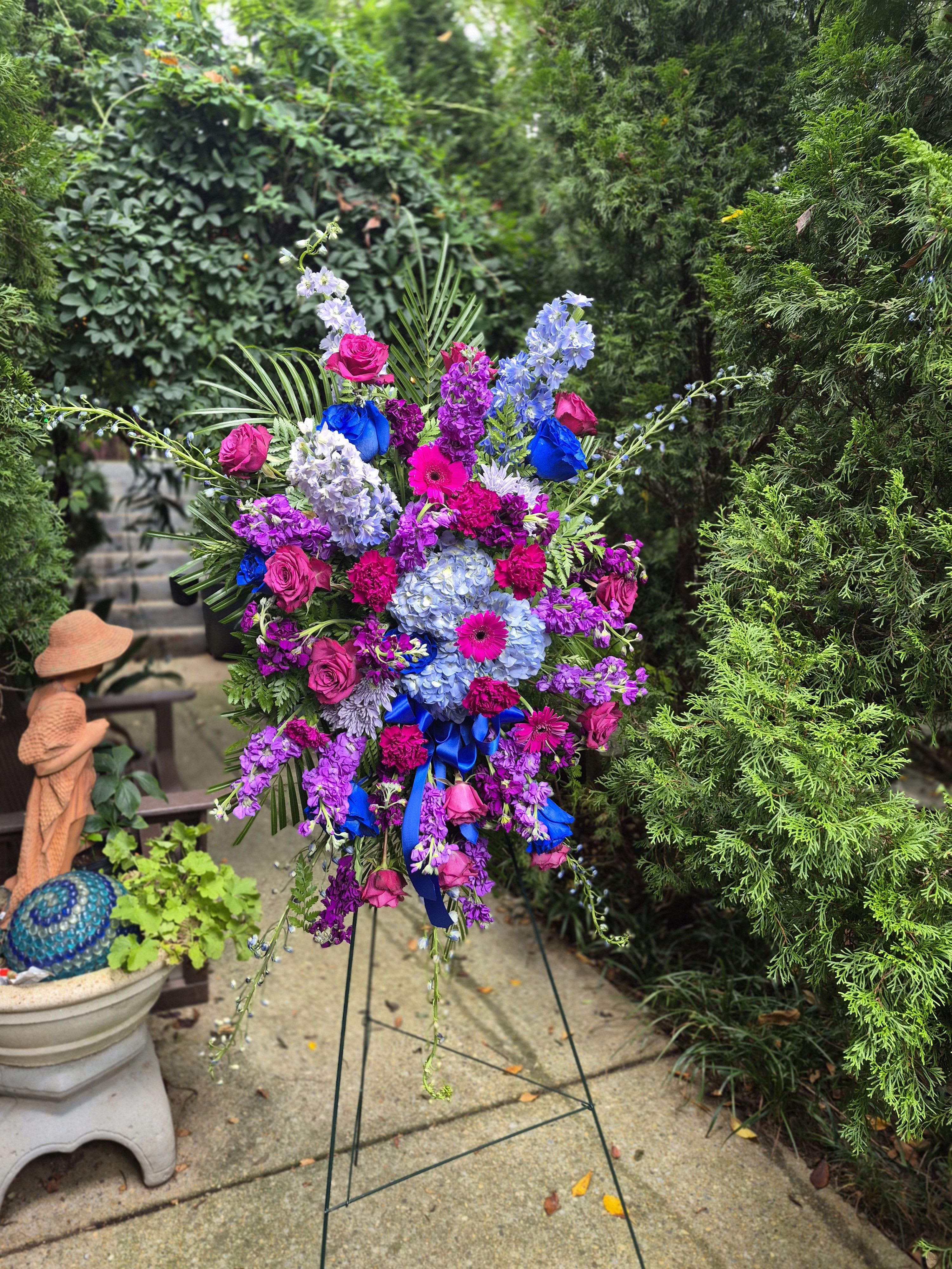 Kings Tribute Memorial Spray