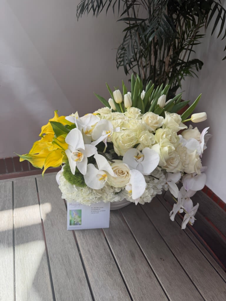 Ivory Serenade: A Bouquet of Timeless Beauty