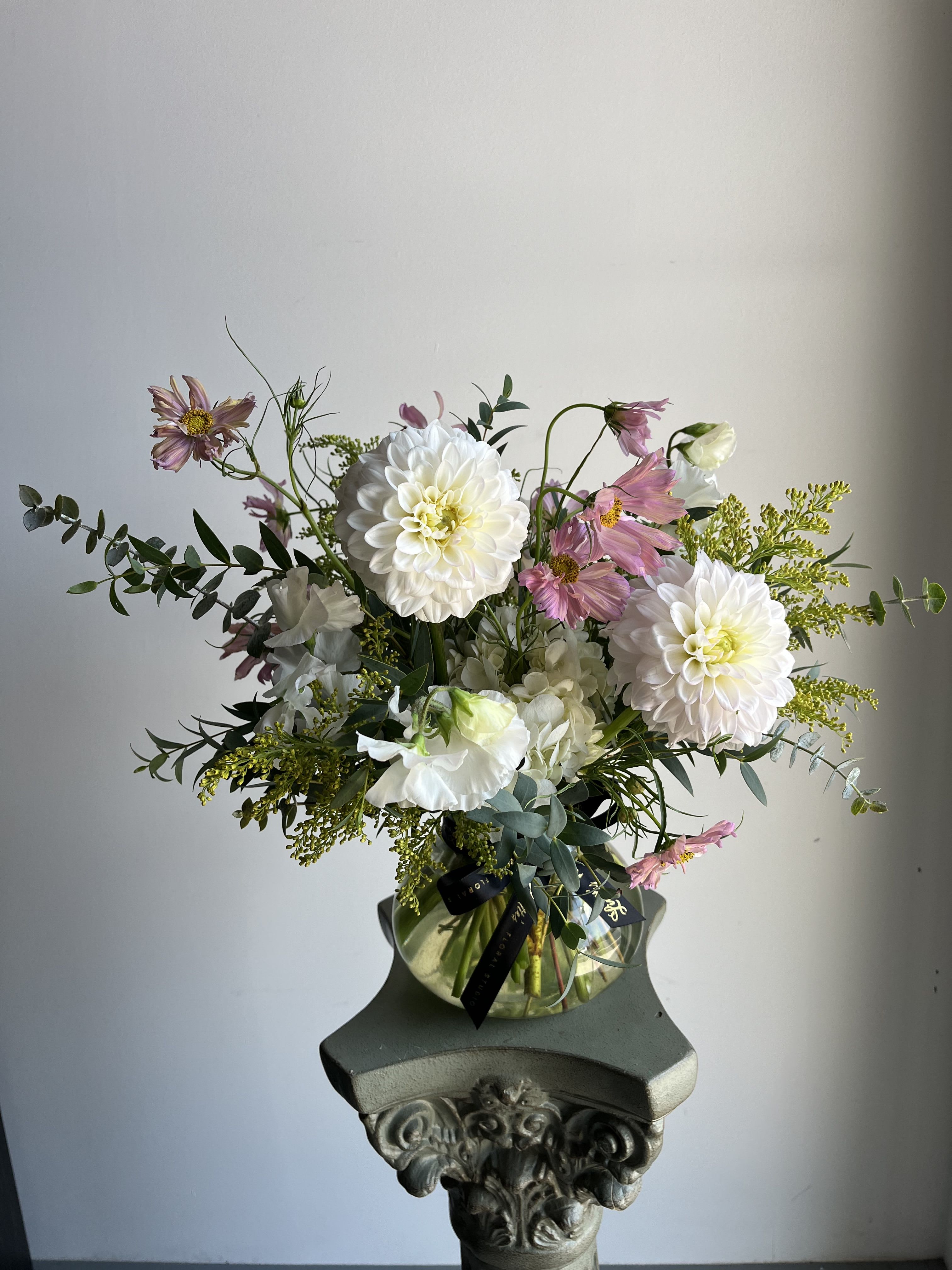 Seasonal Vase Florist's Choice 