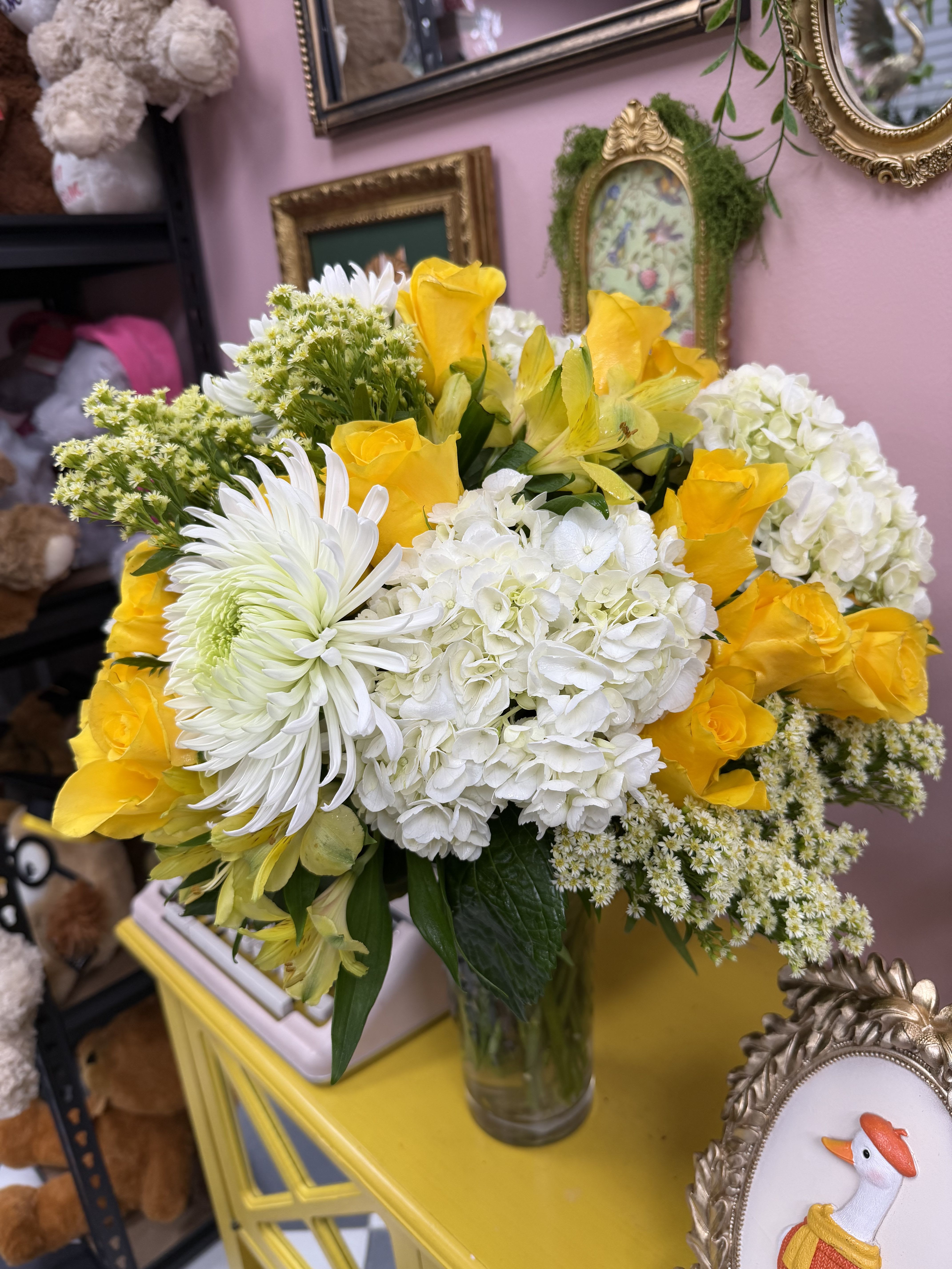 MELLOW YELLOW SUMMER BLOOMS