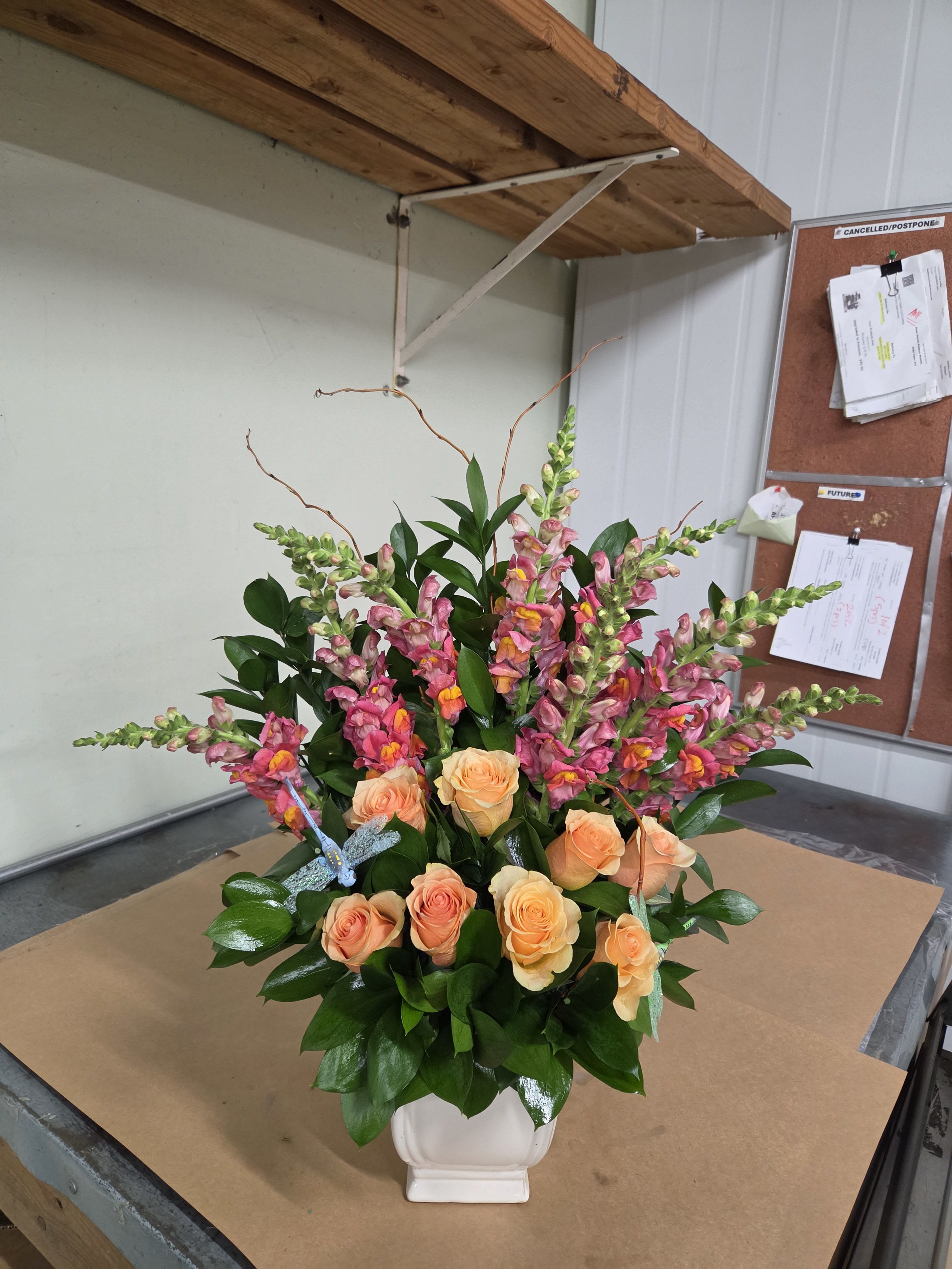 Fruits of the Forest Medium – Peach Roses & Pink Snapdragons