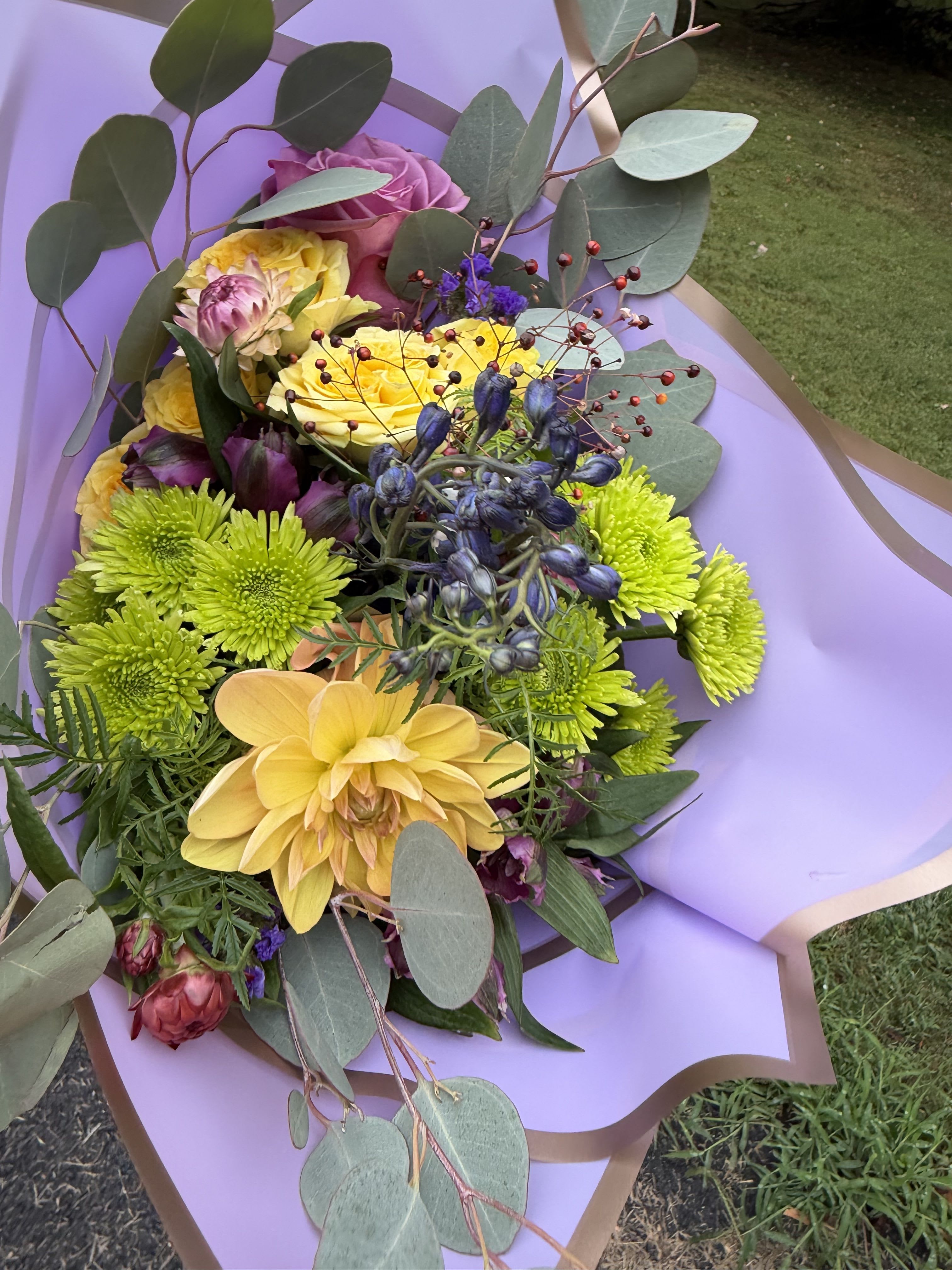 Hand-Tied Ribbon Bouquet
