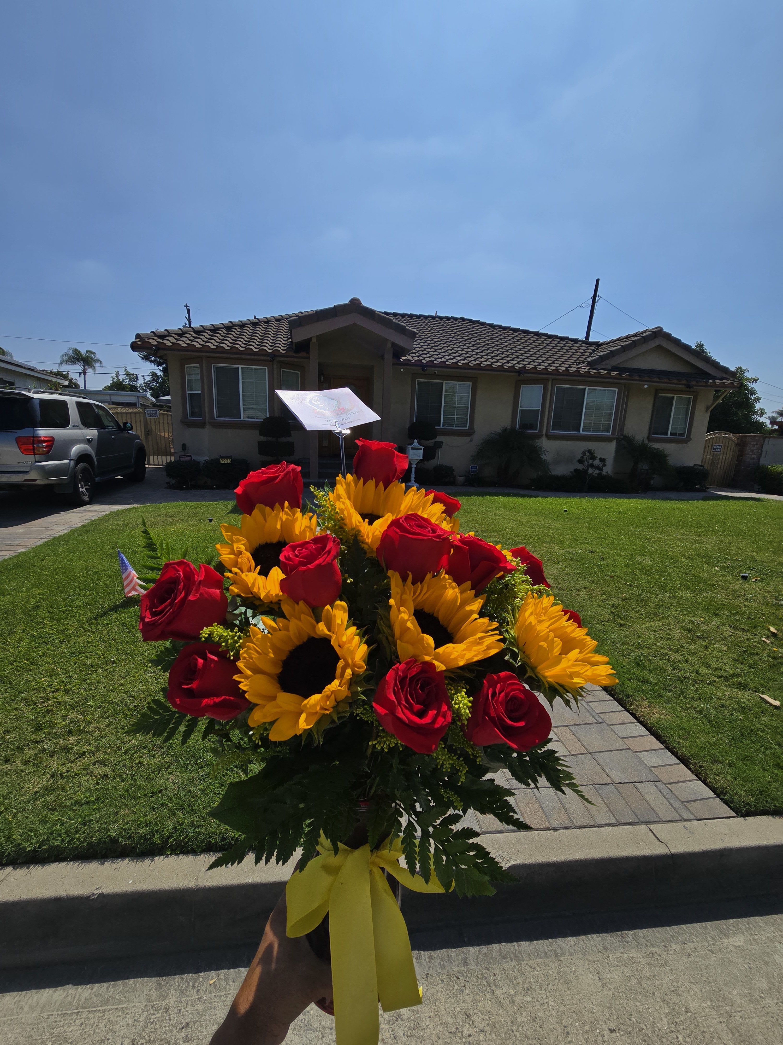 Red Rose And Sunflower Bouquet